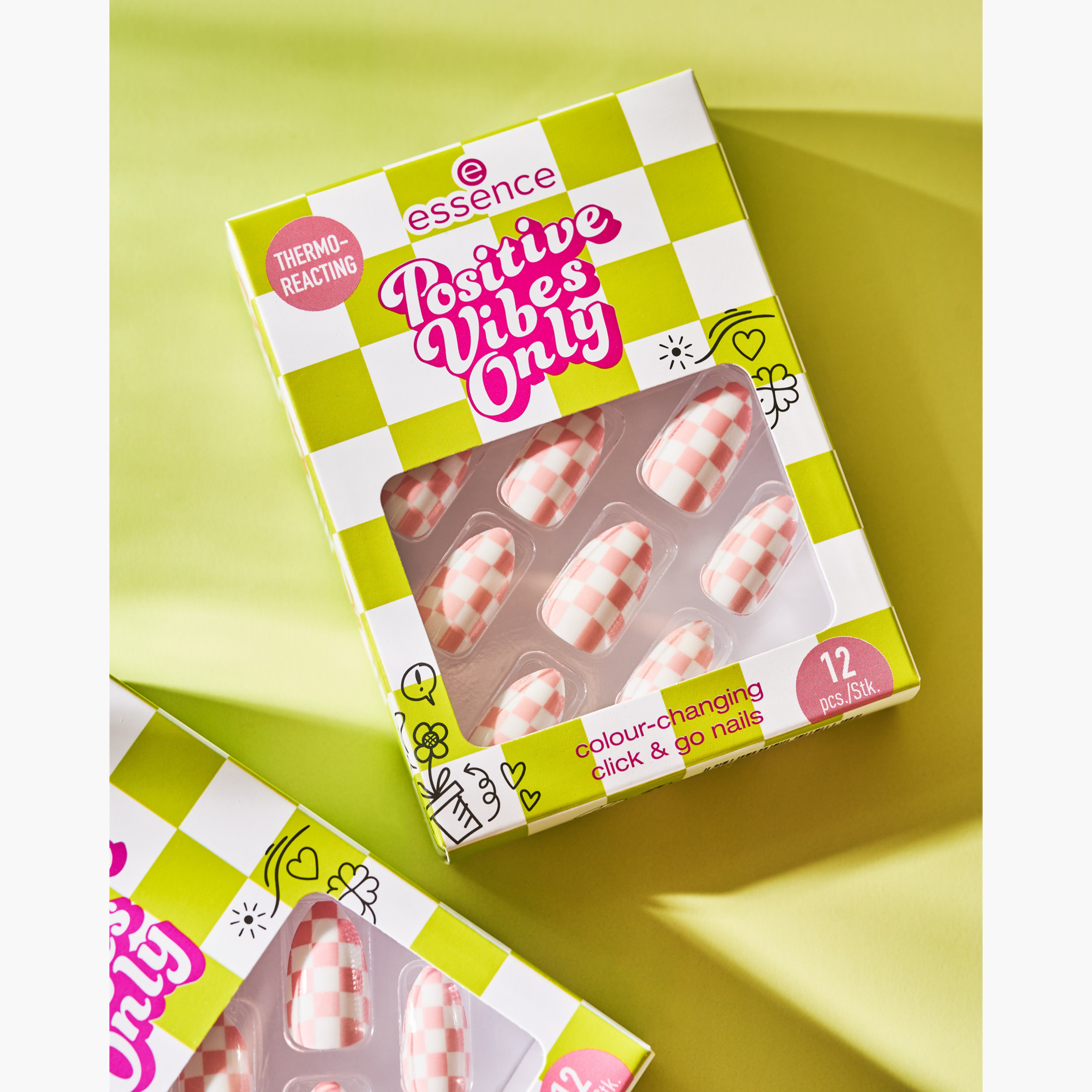 Essence Positive Vibes Only Colour-Changing Click & Go Nails-beautyandpersonalcare-makeup-nails-nailtools-image-3