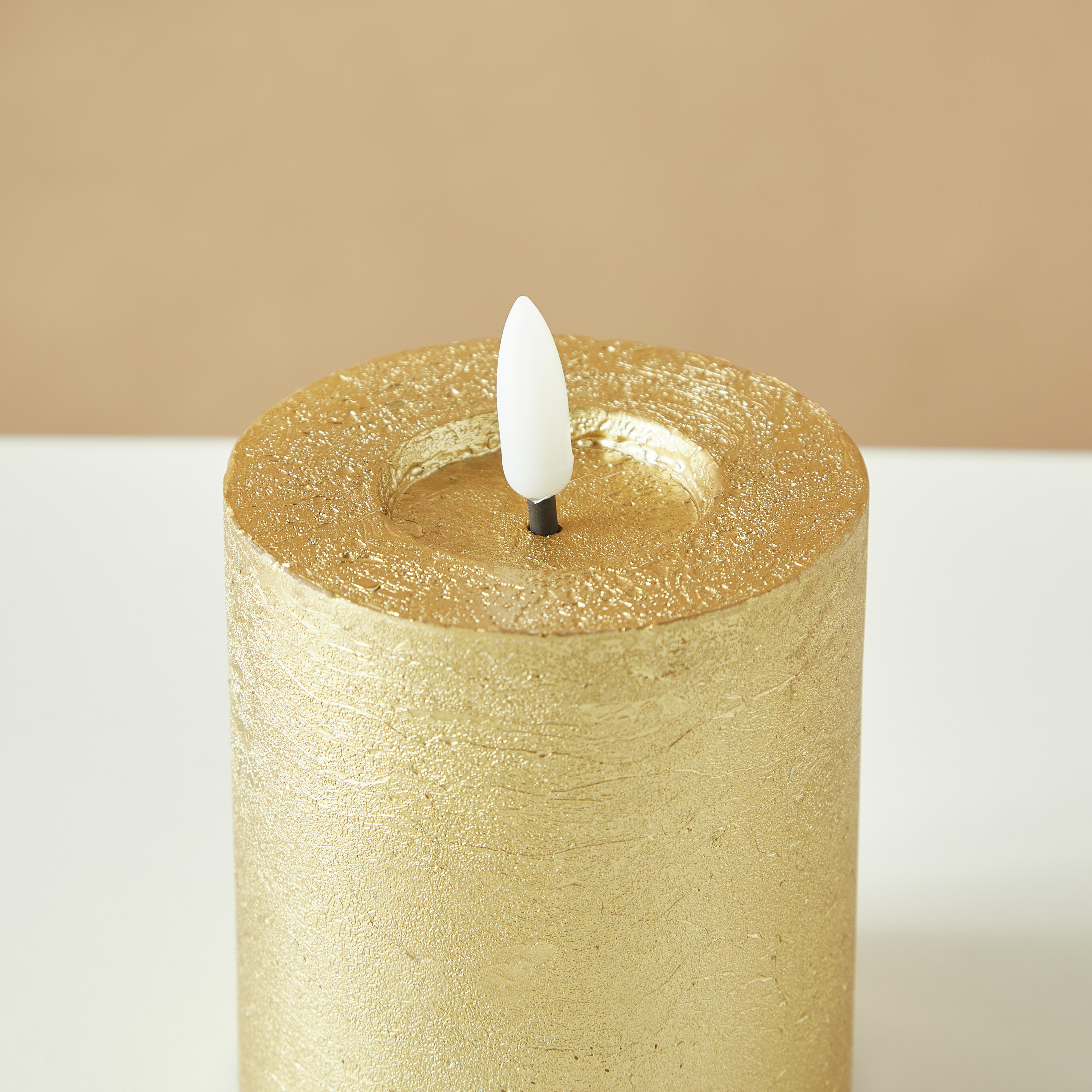 شمعة عمودية إل إي دي دون لهب من كاونترفيلد إسنشيالز - 8 سم-household-homefragrance-candles-image-4