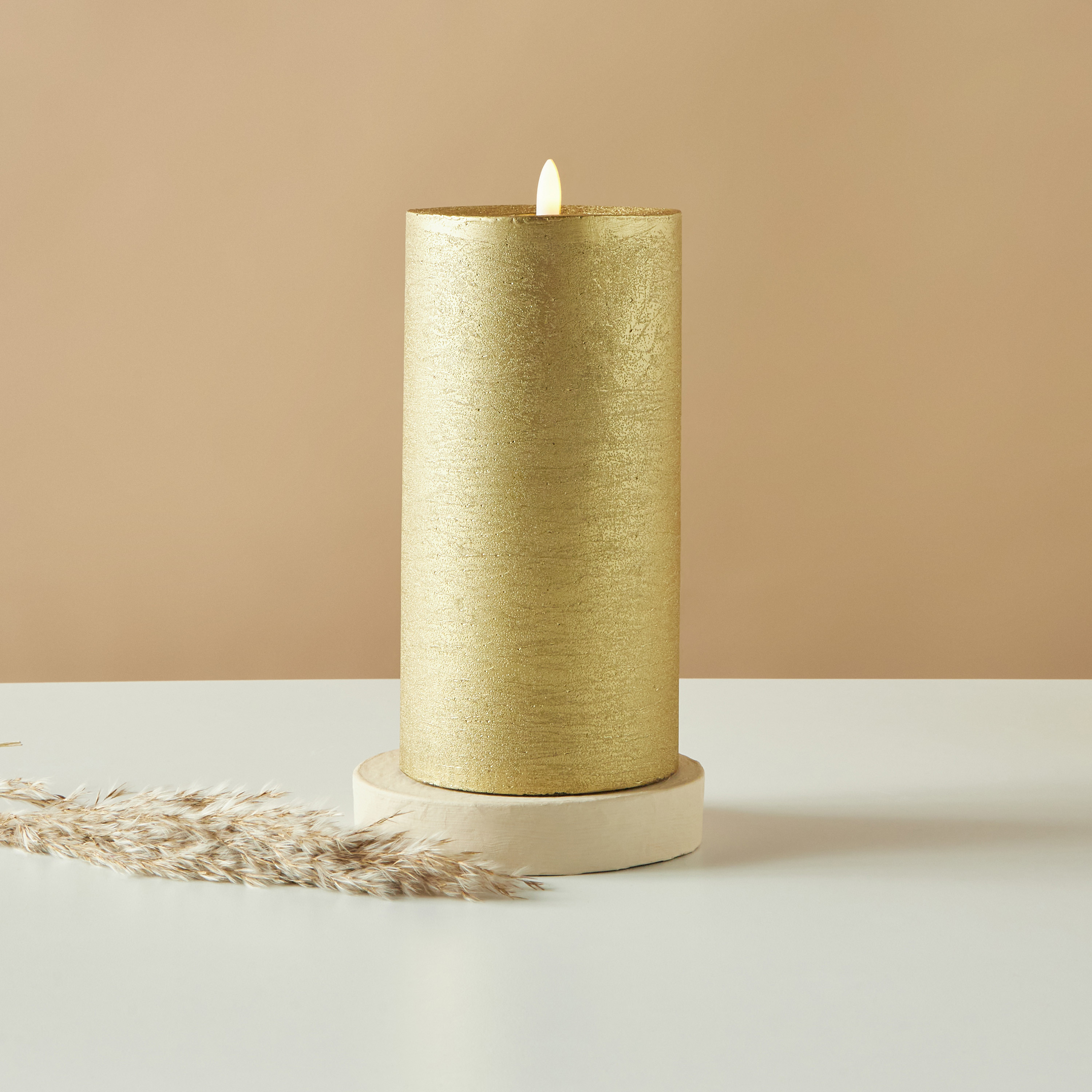 شمعة عمودية إل إي دي دون لهب من كاونترفيلد إسنشيالز - 20 سم-household-homefragrance-candles-image-1