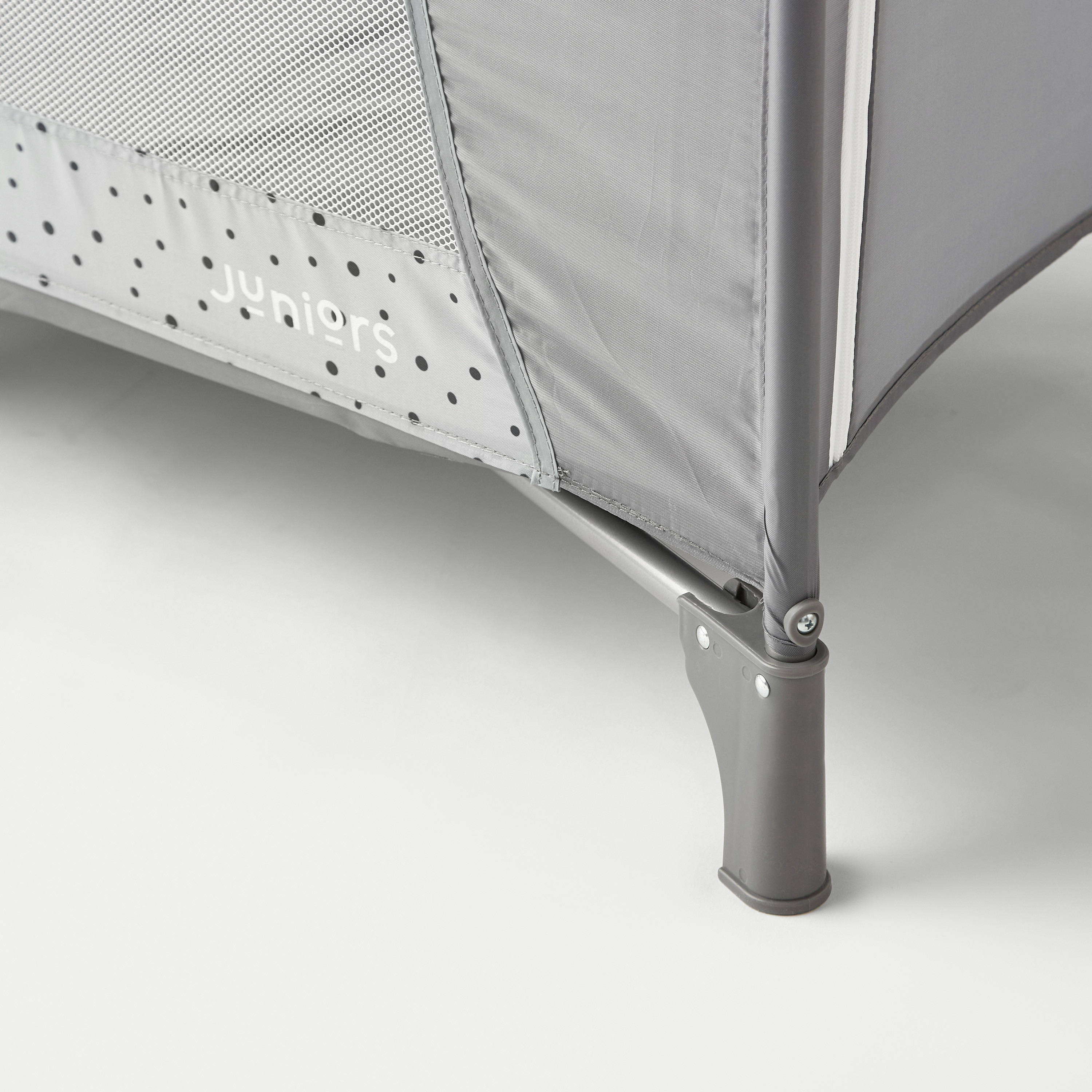 Juniors Charles Travel Cot-baby-gear-travelcots-image-3