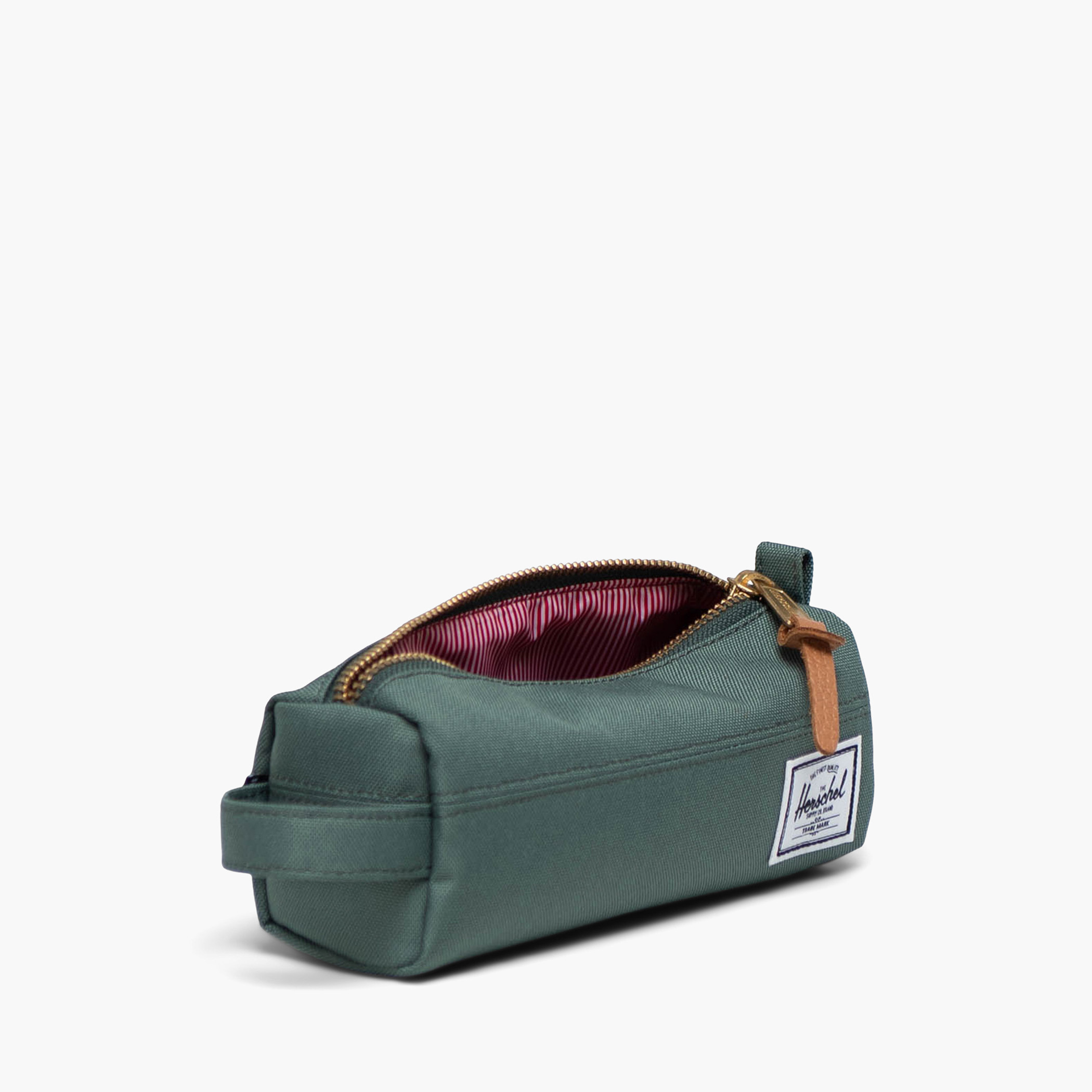 مقلمة سادة بسحّاب إغلاق من هيرشيل سبلاي كو - ضمان سنة واحدة-school-stationery-pencilcases-image-3