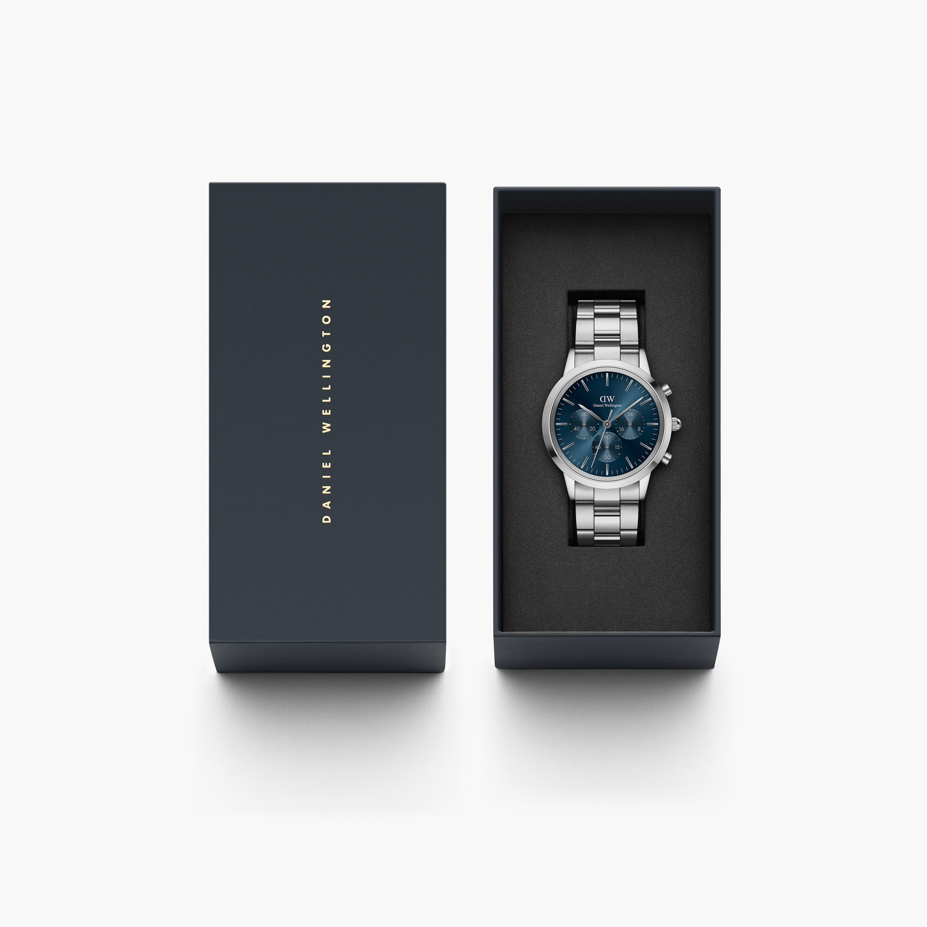 Daniel Wellington 42 MM Men's Silver Chronograph Stainless Steel Strap Watch - DW00100644-men-watchesandjewellery-watches-image-4