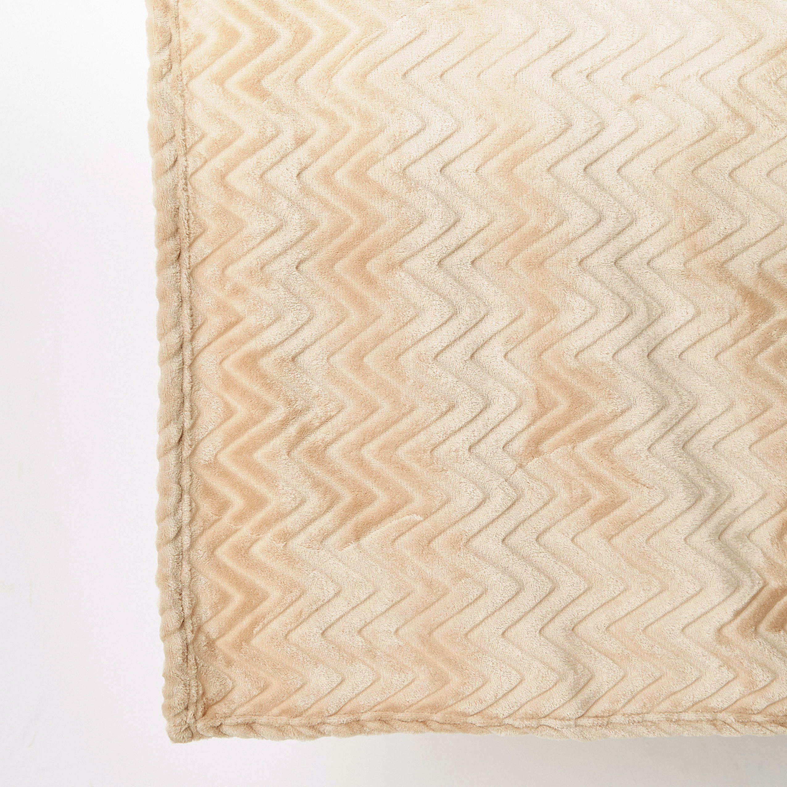 Chevron Textured Flannel Blanket - 200x150 cms-household-cushionsandthrows-throwsandblankets-blankets-image-4
