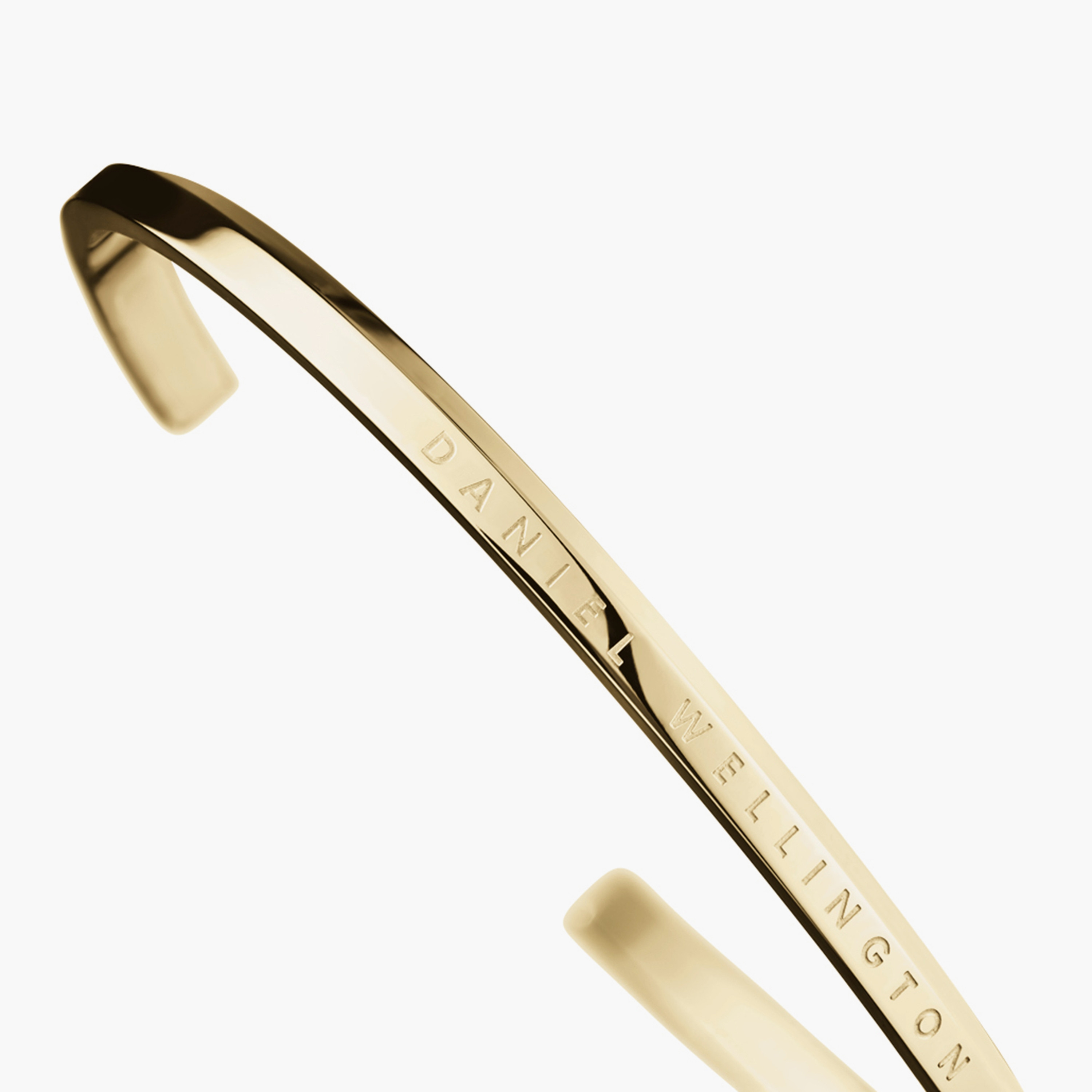 سوار ذو الكفة من دانيال ويلينغتون الكلاسيكي للنساء | 155 ملم | DW00400075-women-watchesandjewellery-jewellery-banglesandbracelets-image-2