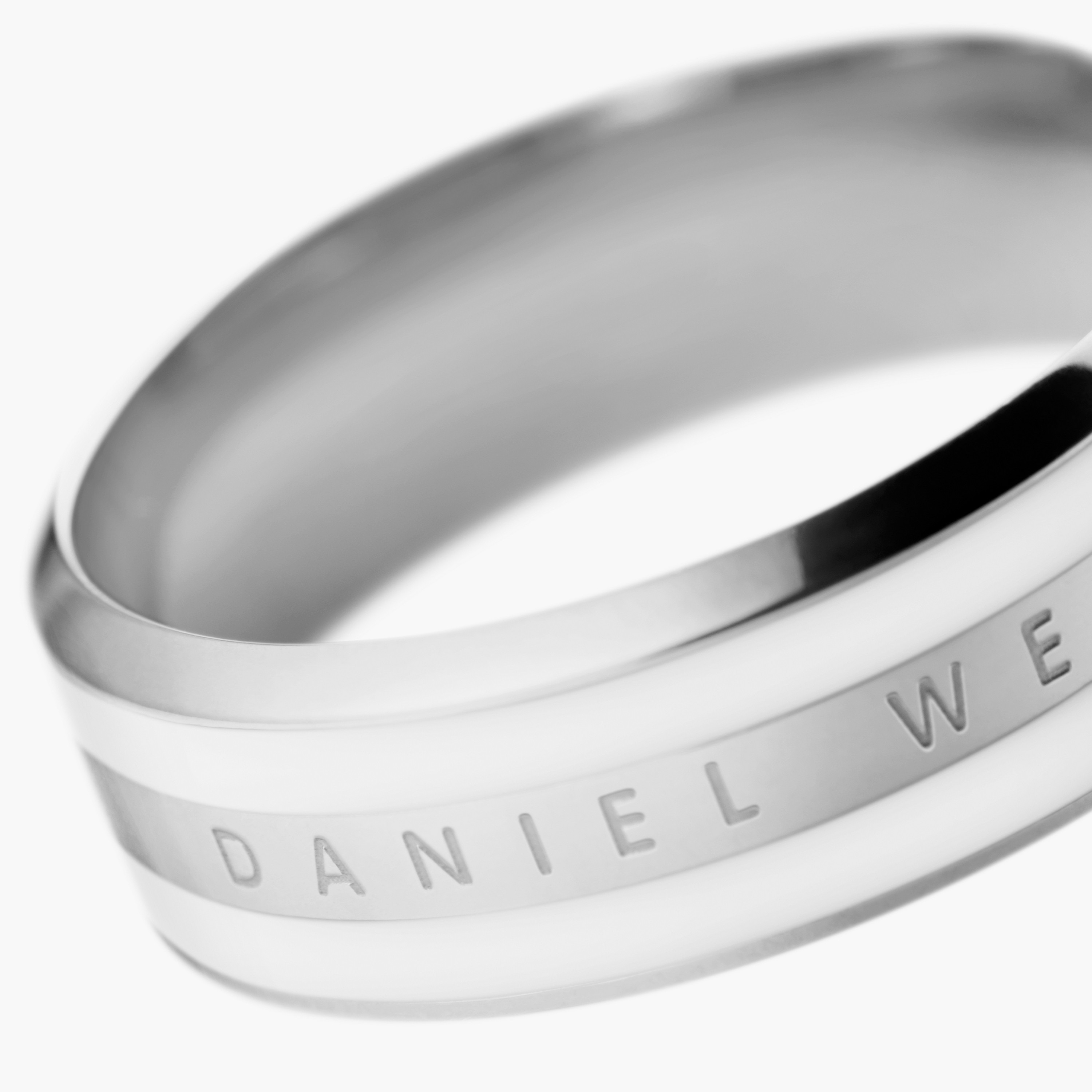 خاتم دانيال ولينغتون الكلاسيكي للنساء | 56 ملم | DW00400050-women-watchesandjewellery-jewellery-rings-image-4