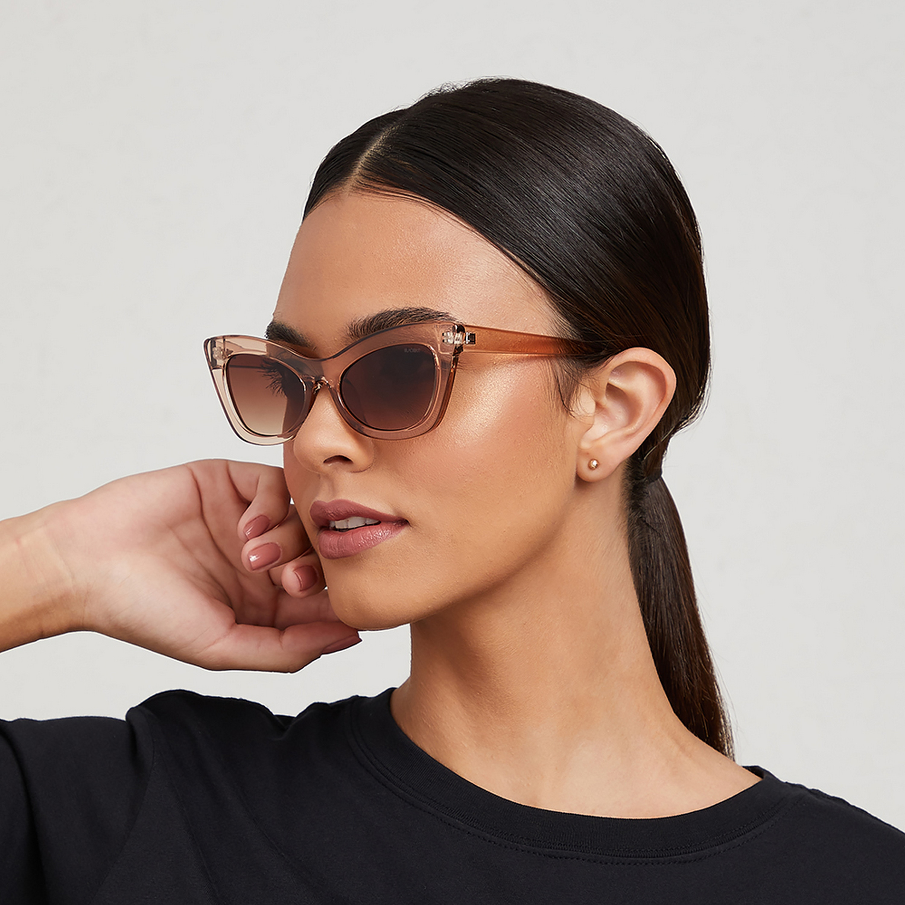 نظارة شمسية وبنية ذات كات آي من بلاك أوت كورتني مع 52 مم -women-sunglasses-image-6