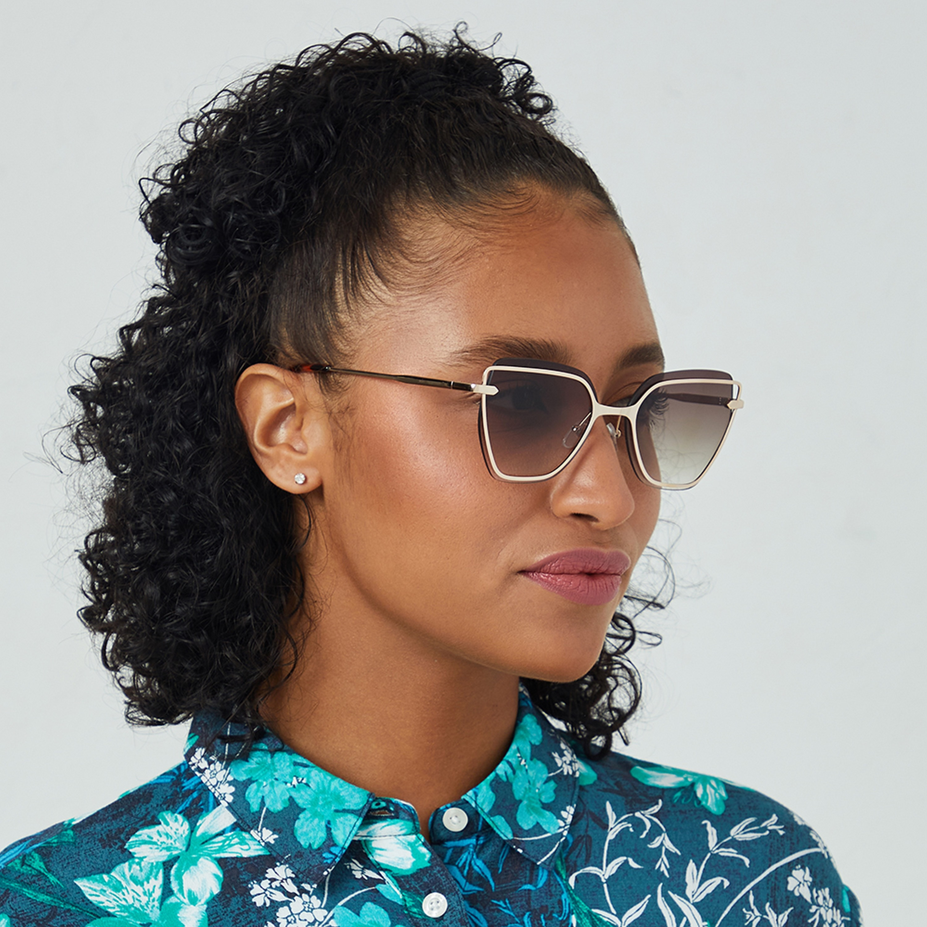 نظارة شمسية وبنية ذات كات آي من بلاك أوت ستارلايت مع 57 مم -women-sunglasses-image-5