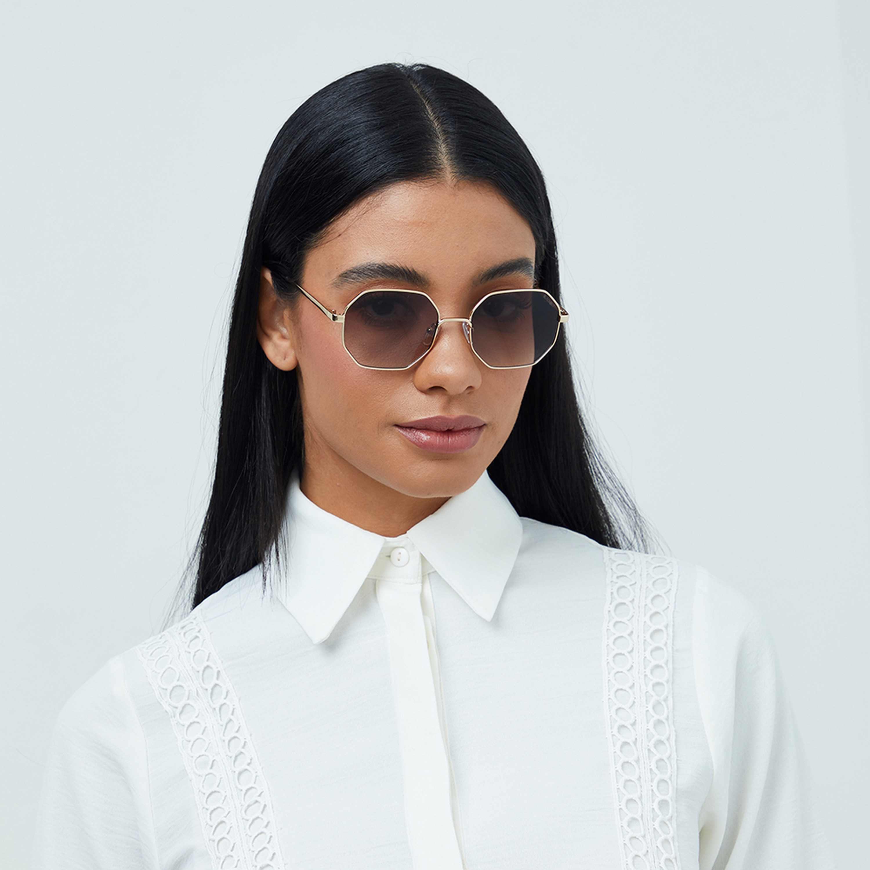 نظارة شمسية بتصميم هندسي بني من بلاك أوت فاموس مع 53 مم -women-sunglasses-image-4