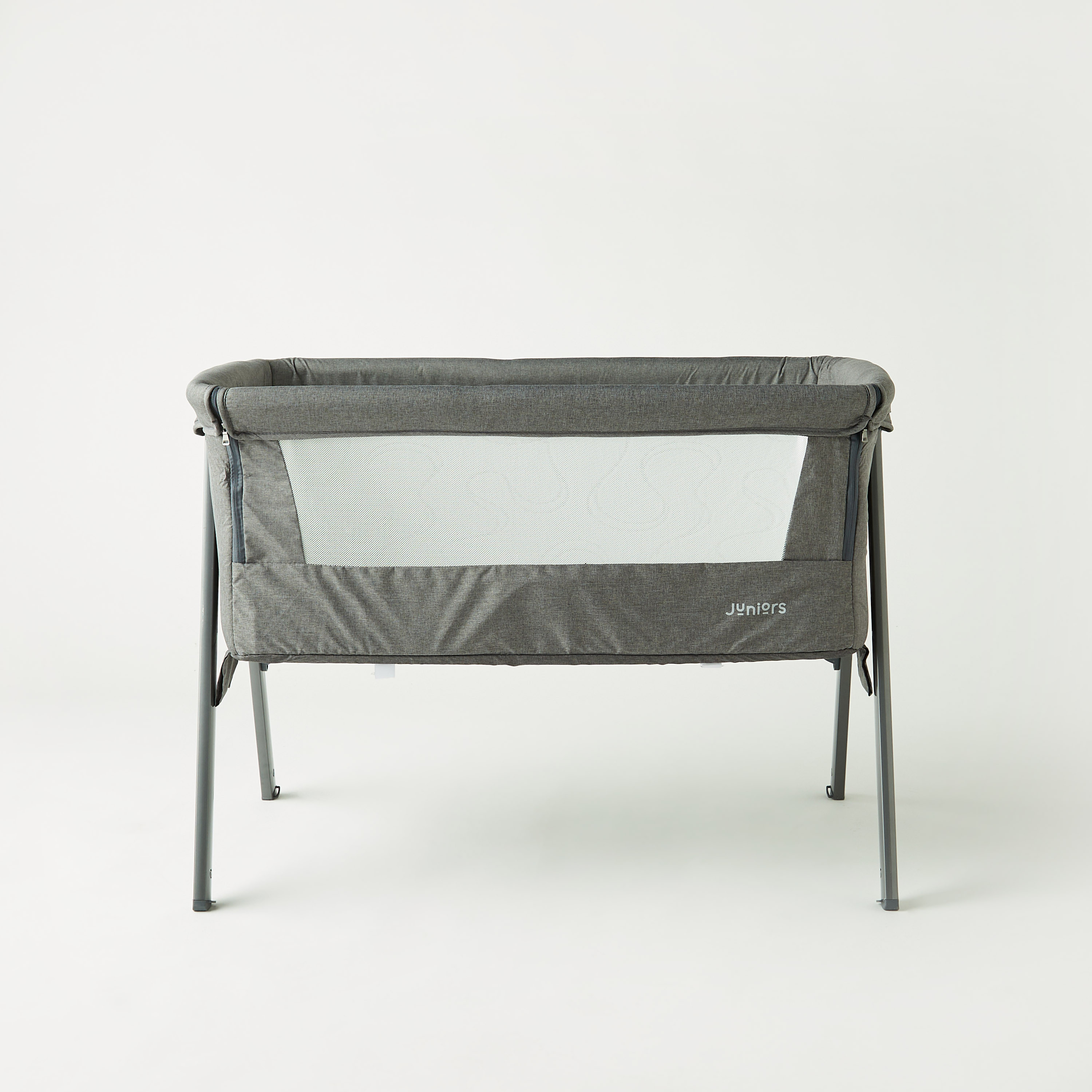 سرير أطفال جانبي بينيتون من جونيورز-baby-nursery-furniture-cribsandbeds-bassinets-image-8