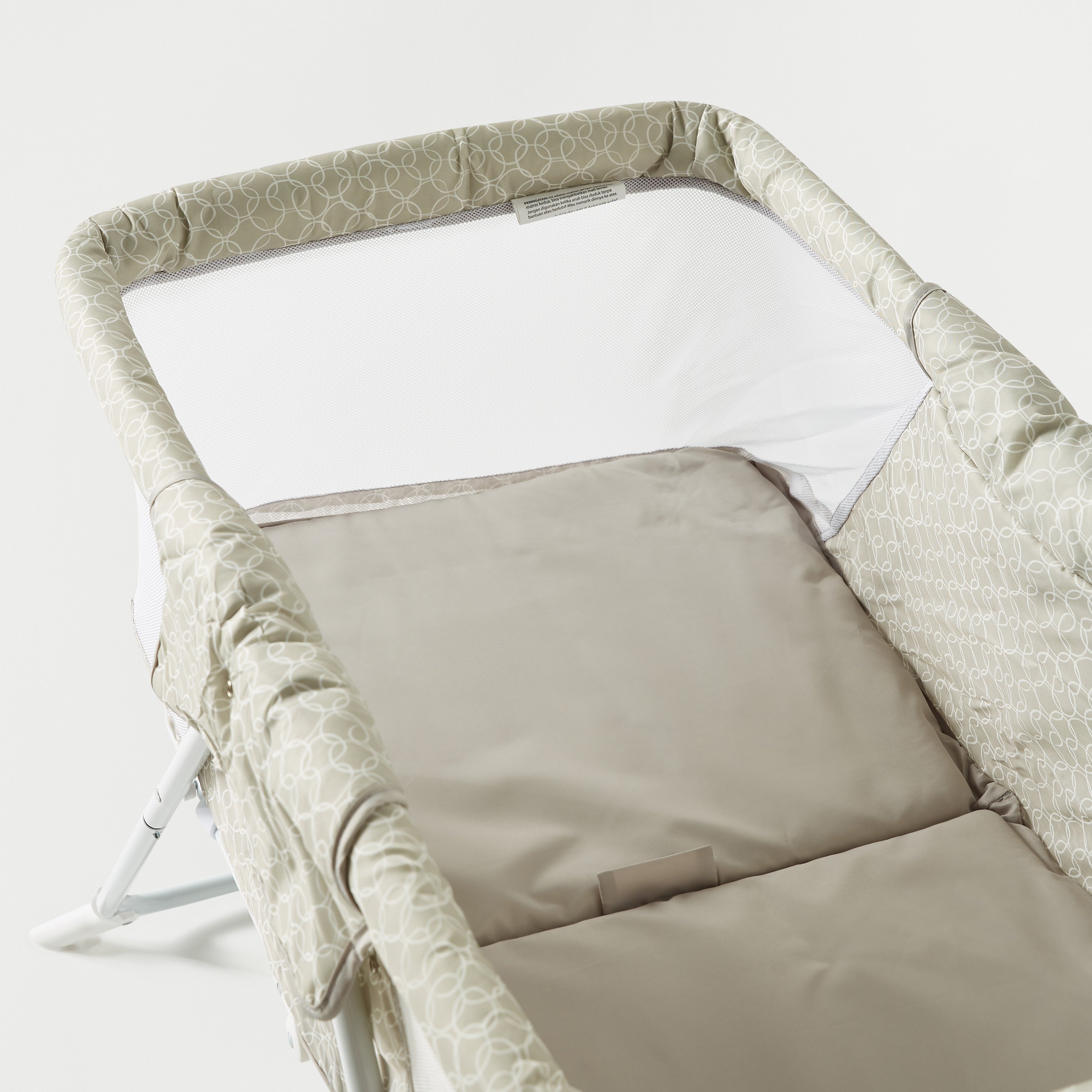 Juniors Carson Sleeper-baby-nursery-furniture-cribsandbeds-bassinets-image-4