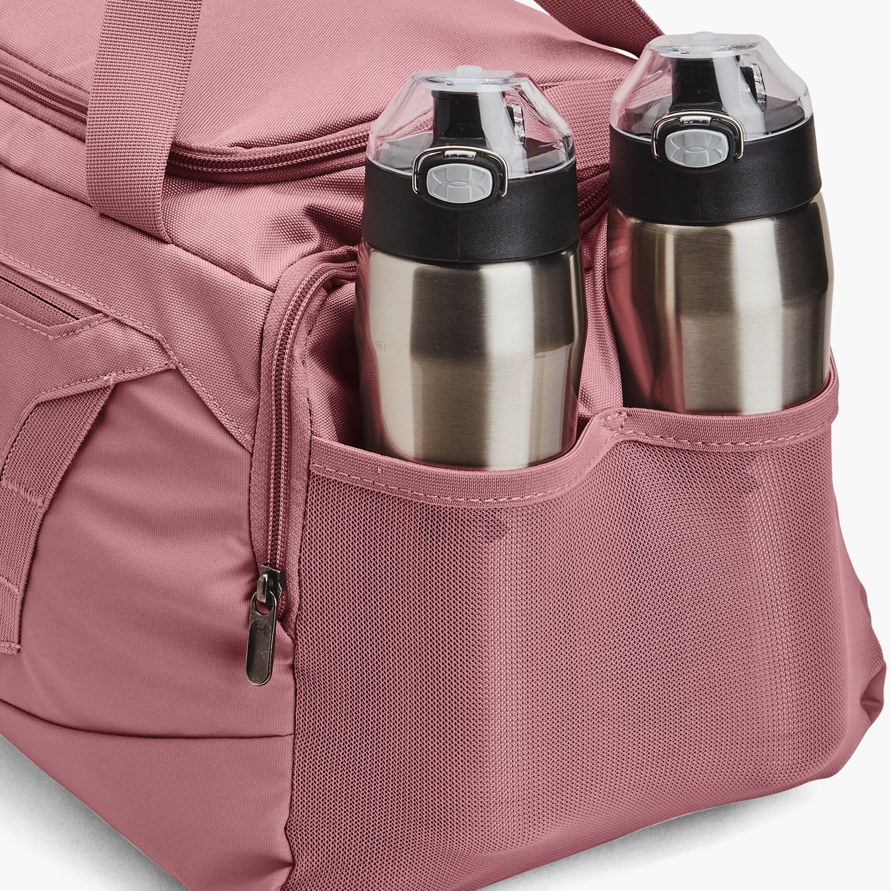 حقيبة دفل للنساء الذي لا يمكن إنكاره 5.0 بشعار صغير من اندر ارمور | 1369222-travel-luggagesandbags-dufflebags-image-15