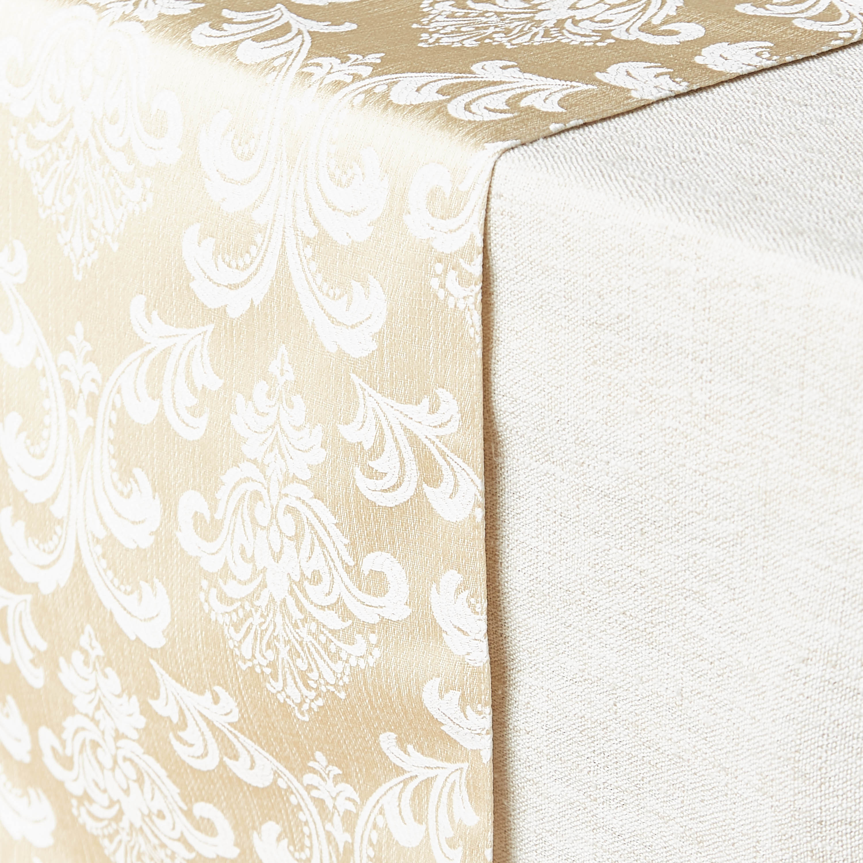 مفرش طاولة جاكار بنمط دمشقي - 33x180 سم-household-dining-tablelinen-runnersandtablecovers-image-2