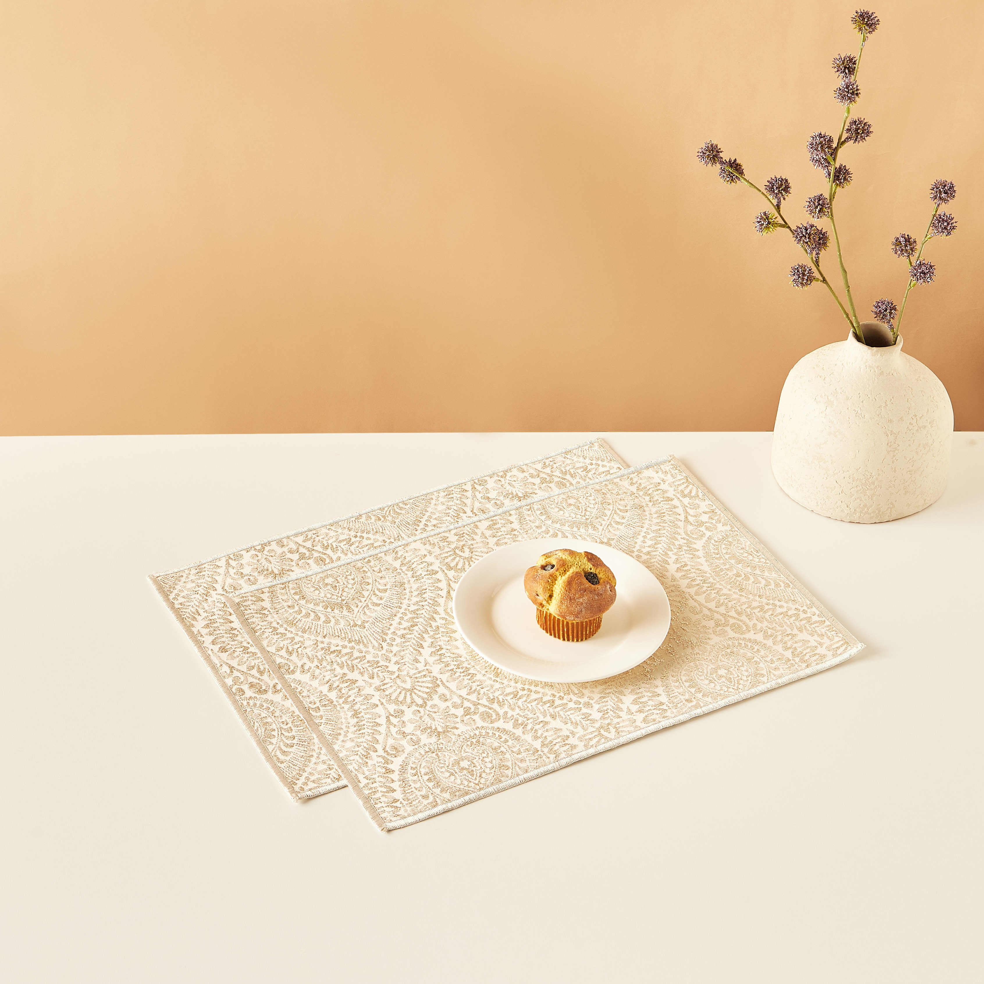 طقم لبادات صحون مطرّزة قطعتين - 45x30 سم-household-dining-tablelinen-placemats-image-1