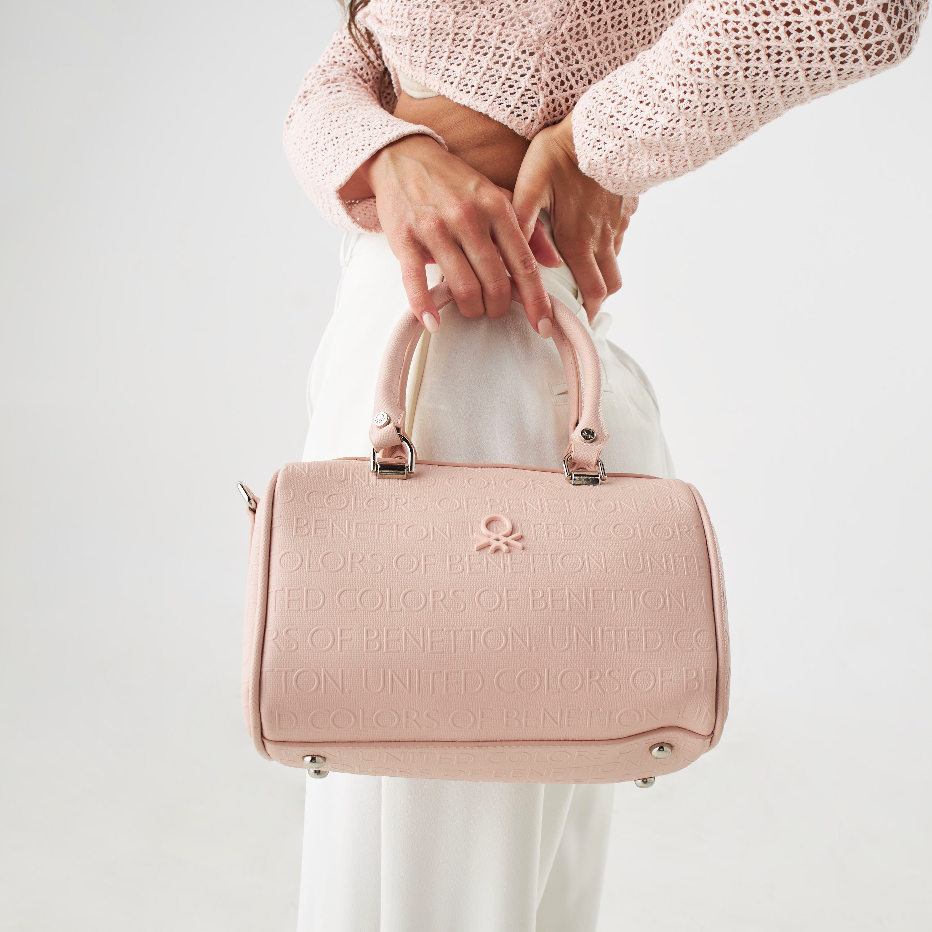 شنطة باولر مونوجرام بمقابض مزدوجة من يونايتد كولورز أوف بينيتون-women-bagsandwallets-handbags-image-2
