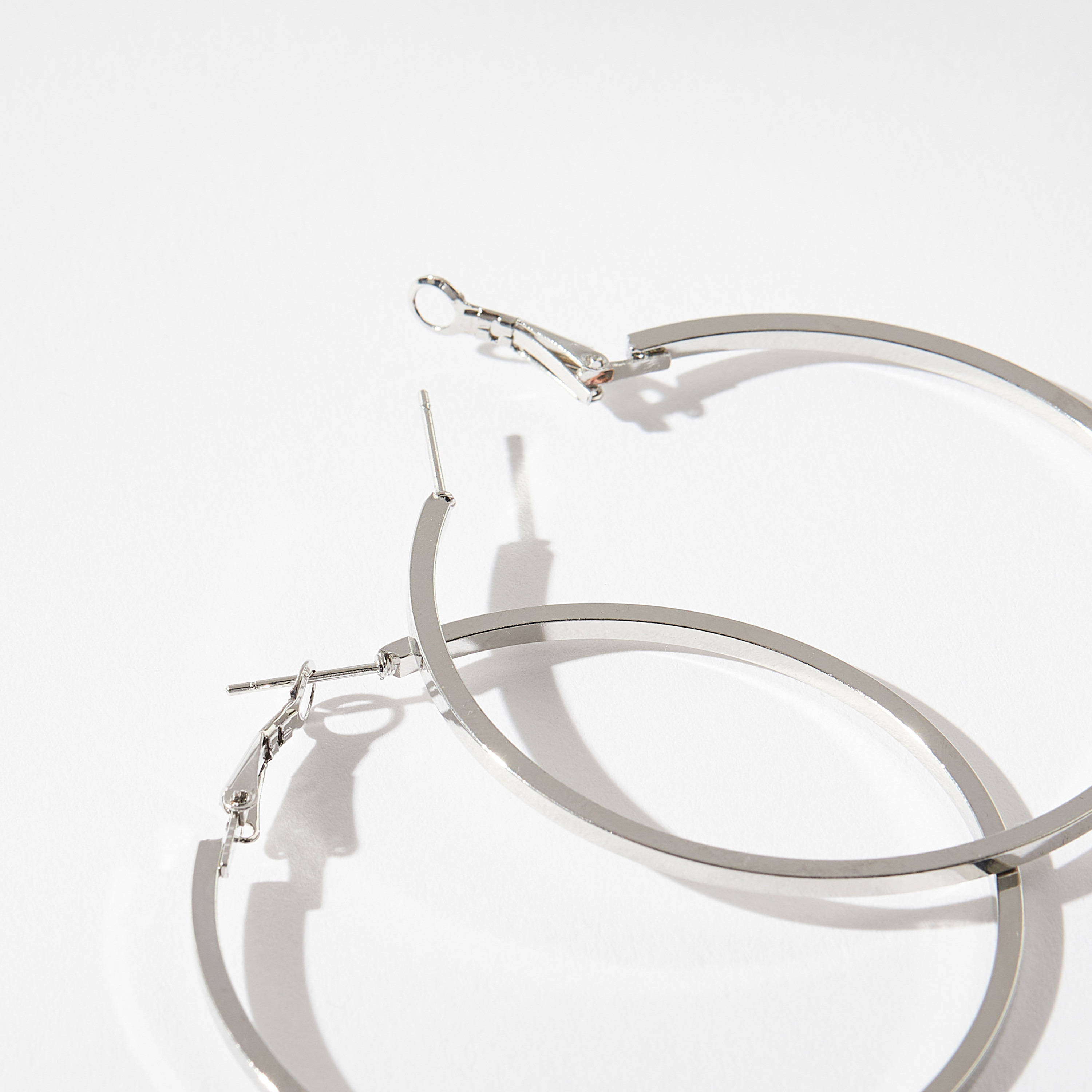 Rhombus Shaped Embellished Earrings-women-watchesandjewellery-jewellery-earrings-image-3