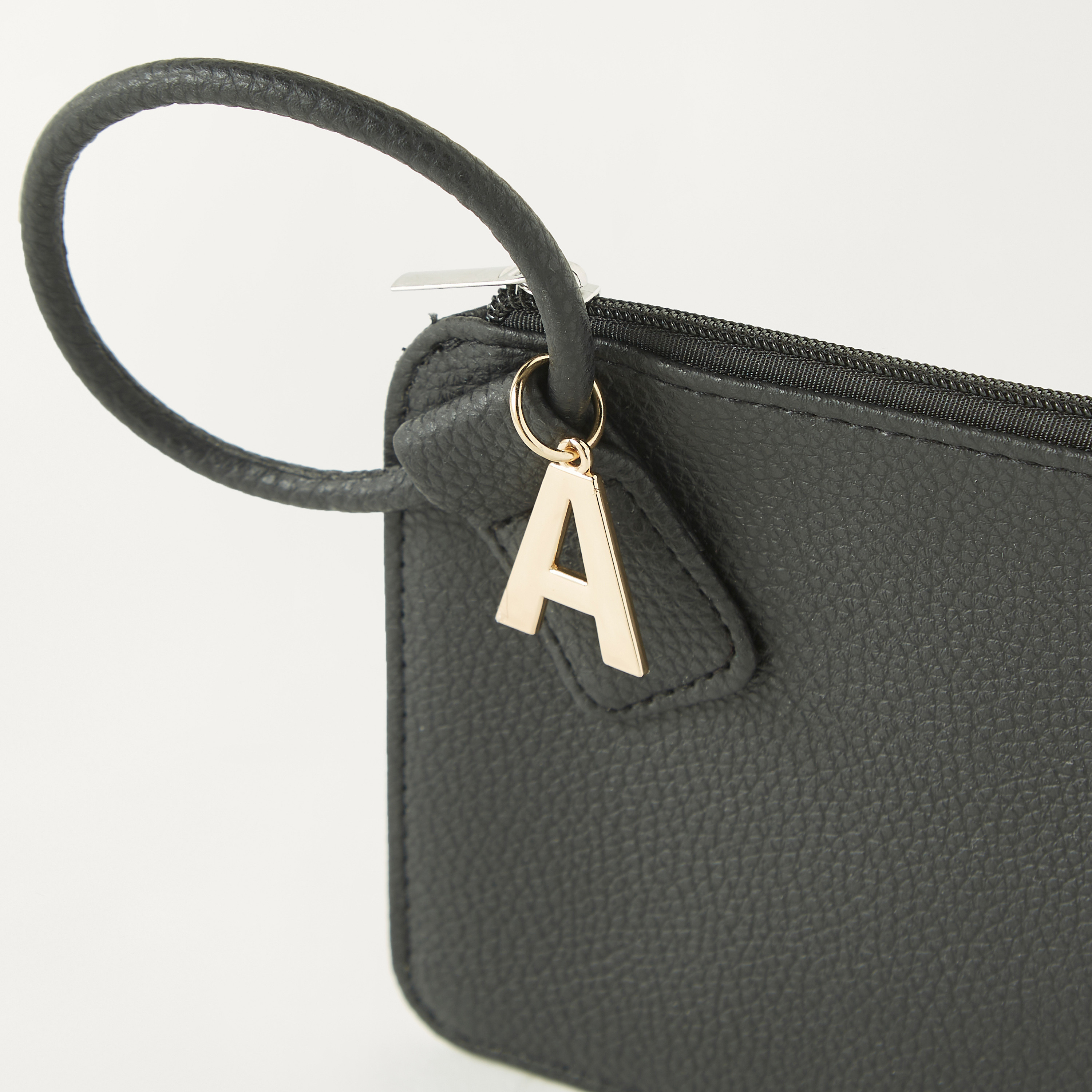 محفظة عملات معدنية مزخرفة بحرف A من فايندز-travel-accessories-image-3