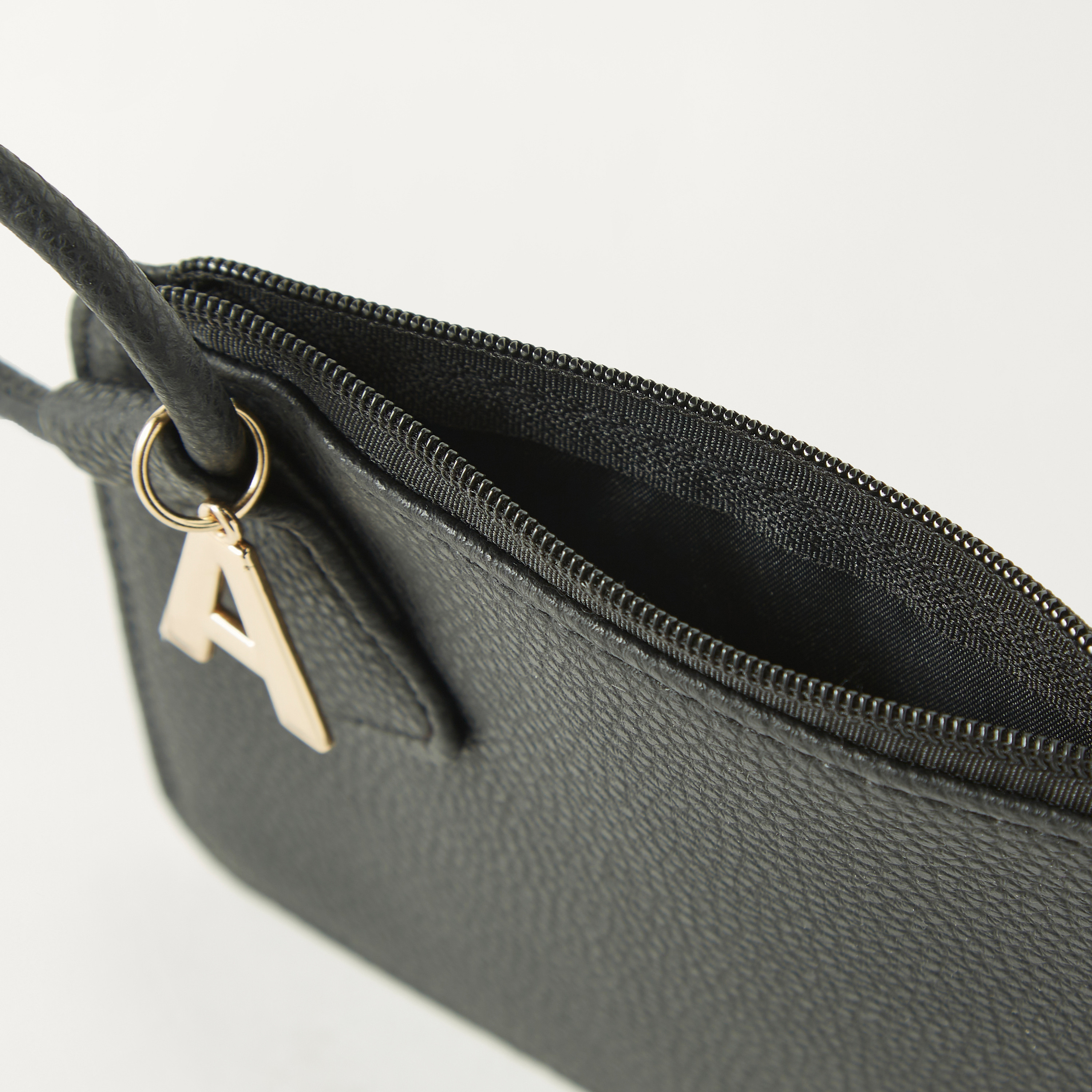 محفظة عملات معدنية مزخرفة بحرف A من فايندز-travel-accessories-image-4