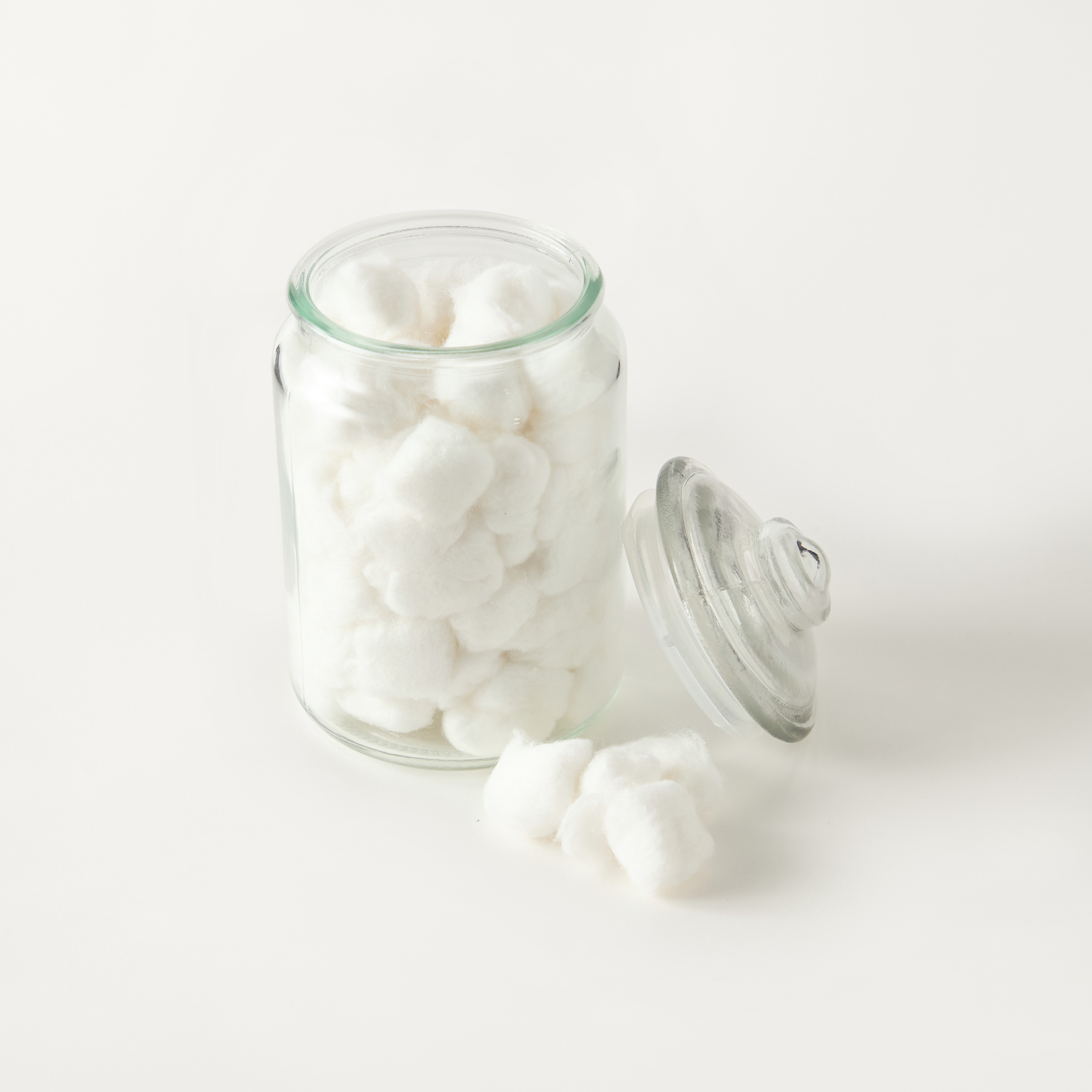 Findz 100-Piece Cotton Ball Set in Glass Jar-beautyandpersonalcare-bathandbody-toolsandaccessories-bathaccessories-image-2
