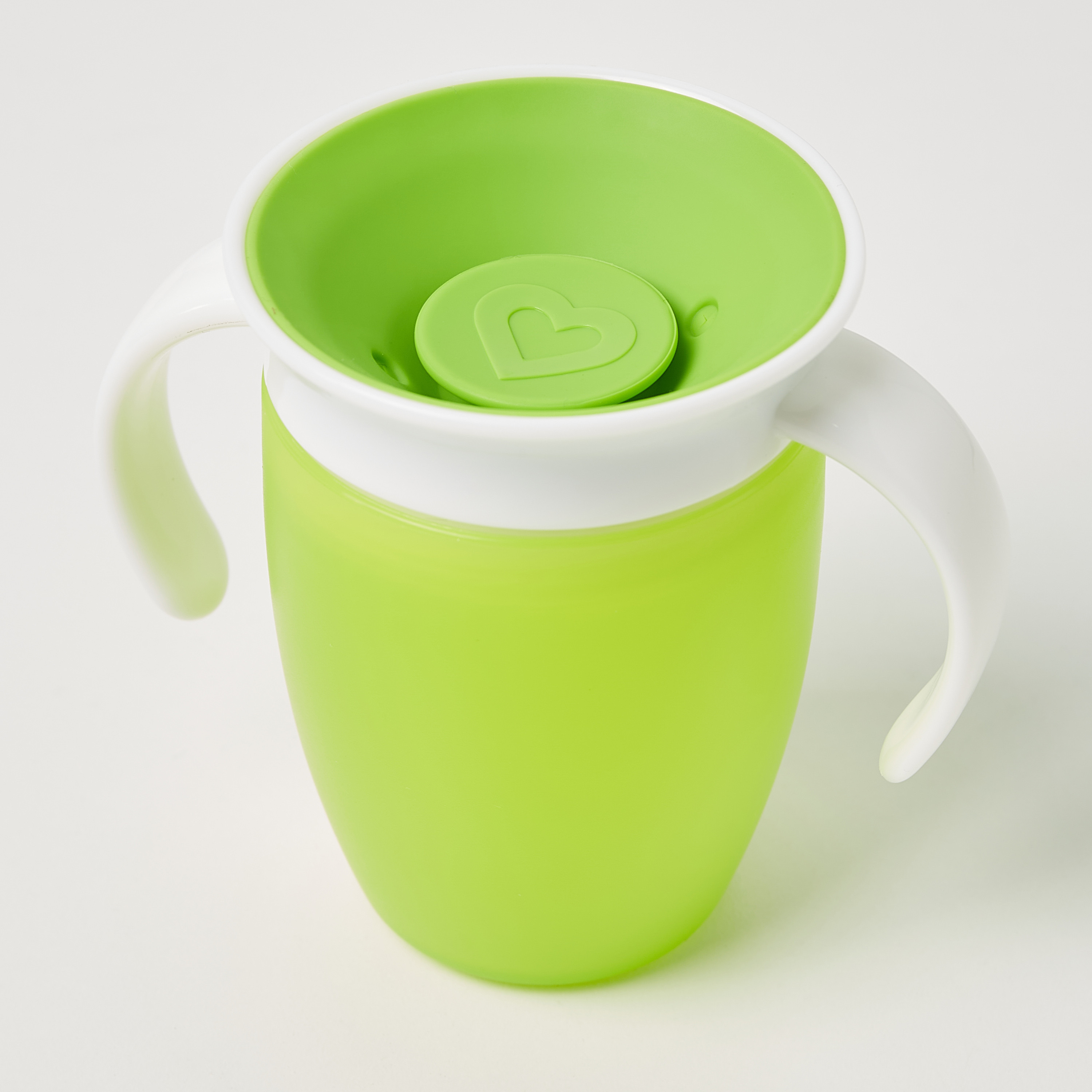 Munchkin Miracle 360-Degree Trainer Cup with Handle - 207 ml-baby-feeding-mealtimeessentials-image-2