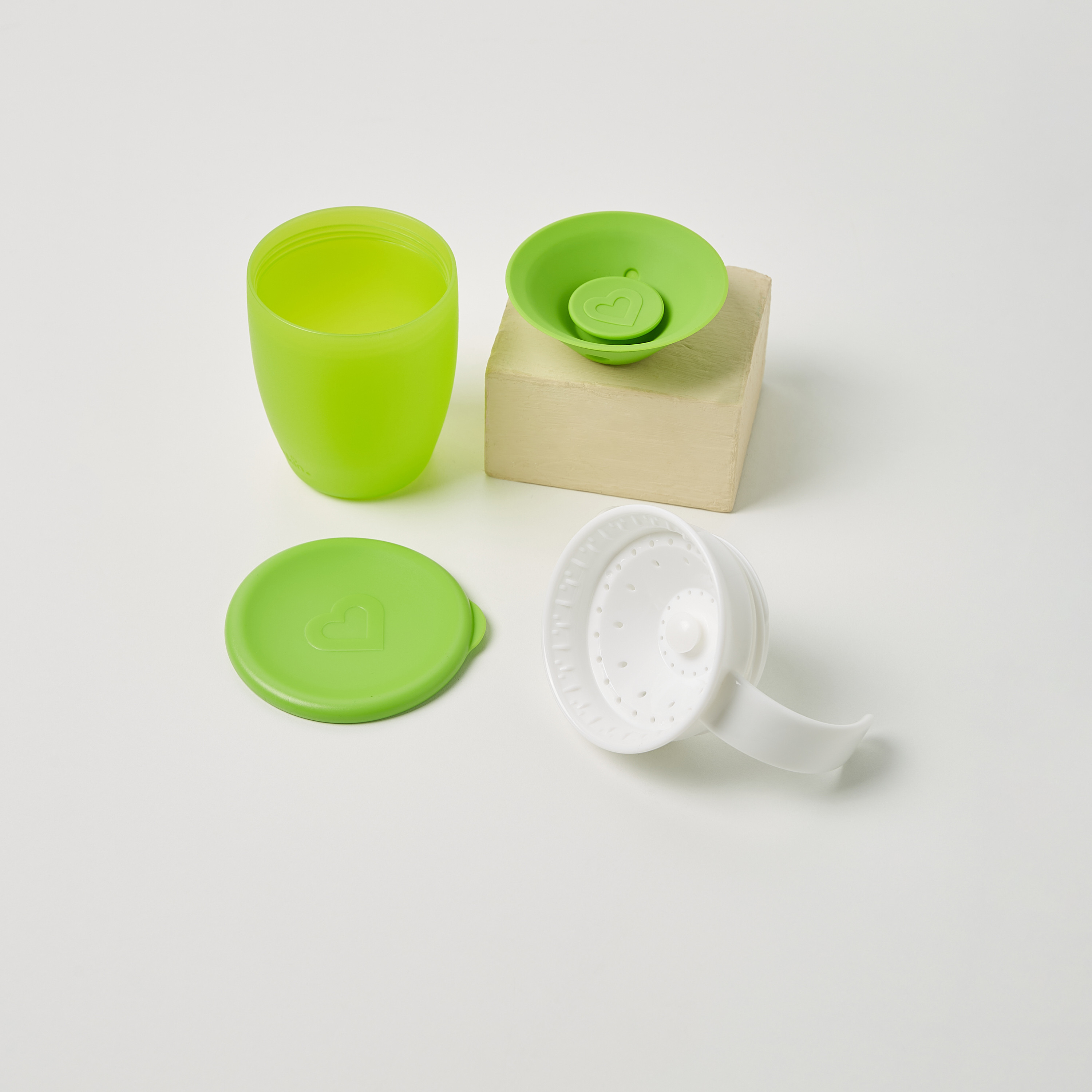 Munchkin Solid Miracle 360 Trainer Cup with Handle - 207 ml-baby-feeding-mealtimeessentials-image-3