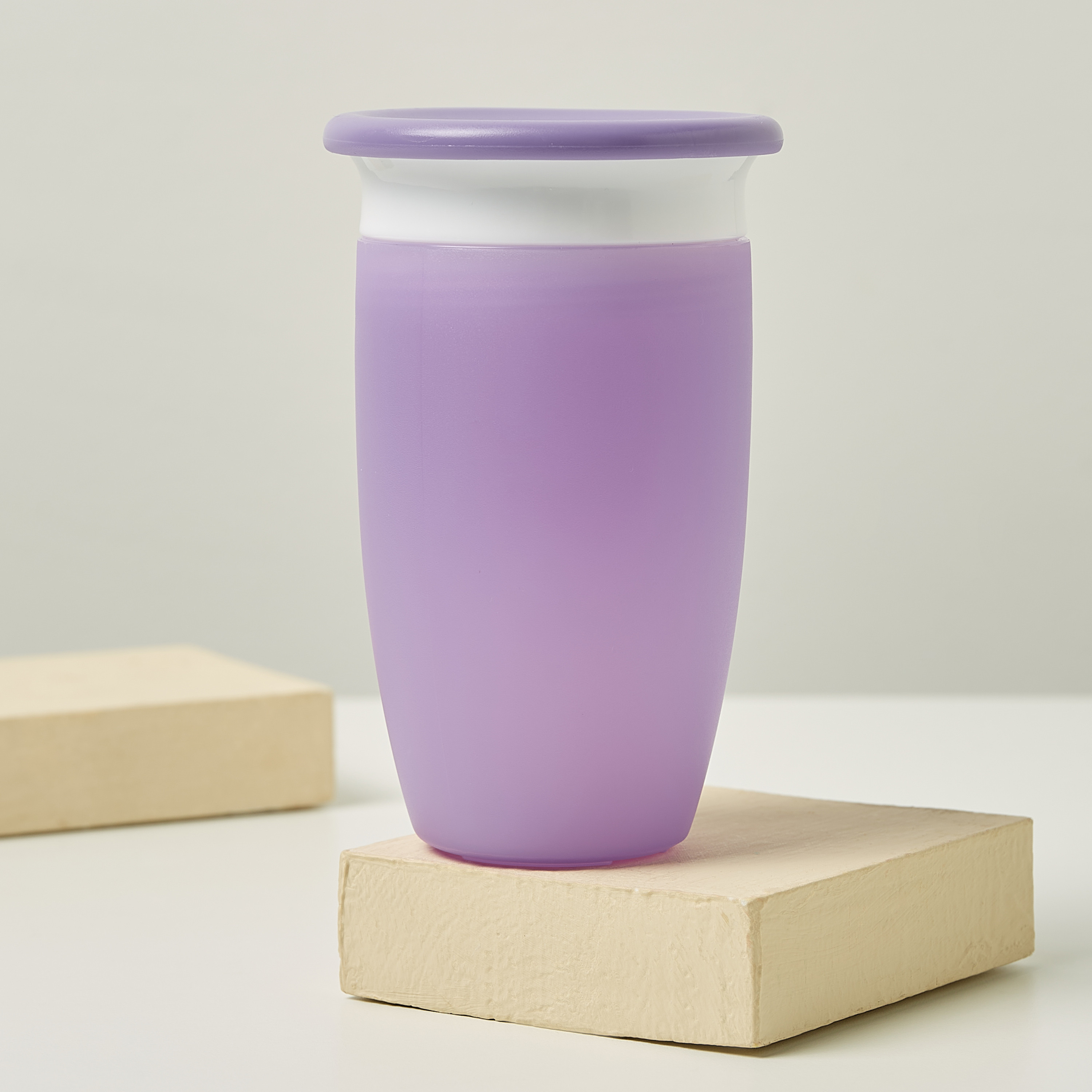 Munchkin Miracle 360-Degree Sippy Cup with Lid - 296 ml-baby-feeding-mealtimeessentials-image-1