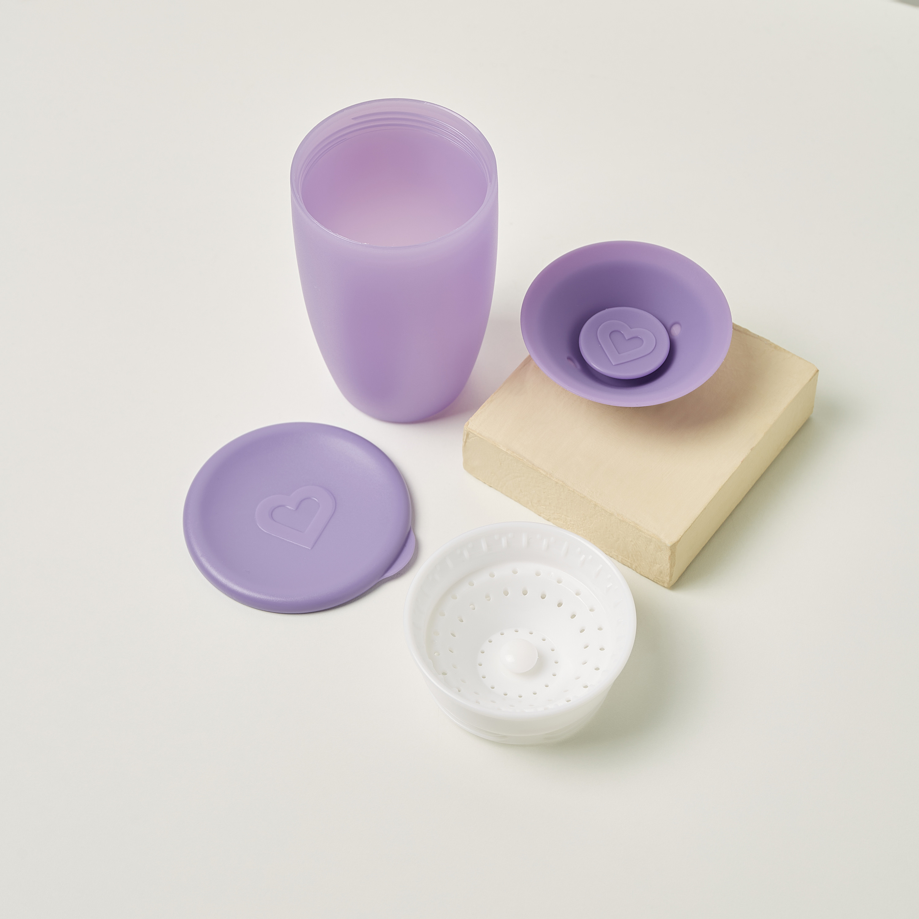 Munchkin Miracle 360-Degree Sippy Cup with Lid - 296 ml-baby-feeding-mealtimeessentials-image-3