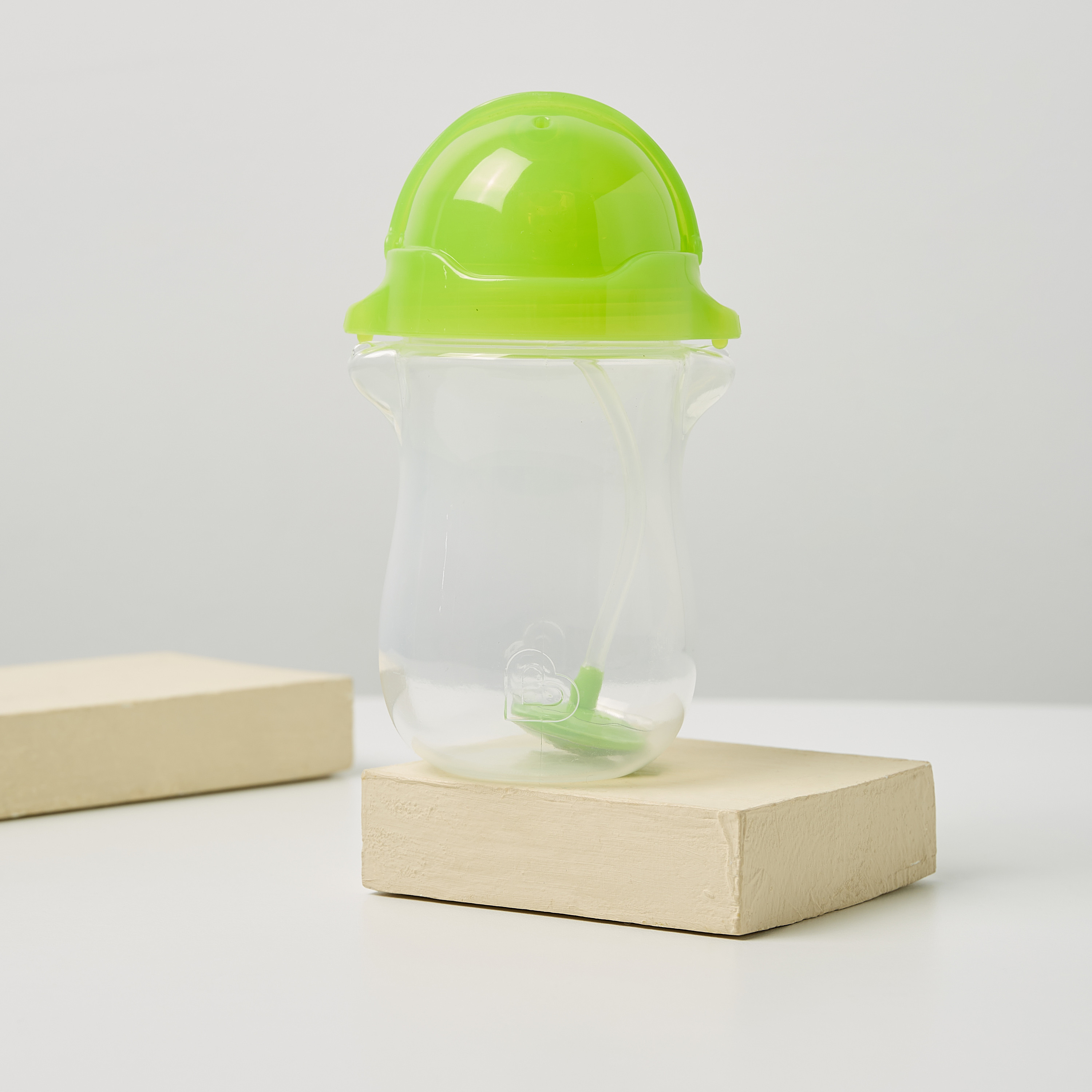 Munchkin Spill-Proof Antifuite Tip and Sip Cup with Straw - 296 ml-baby-feeding-mealtimeessentials-image-1