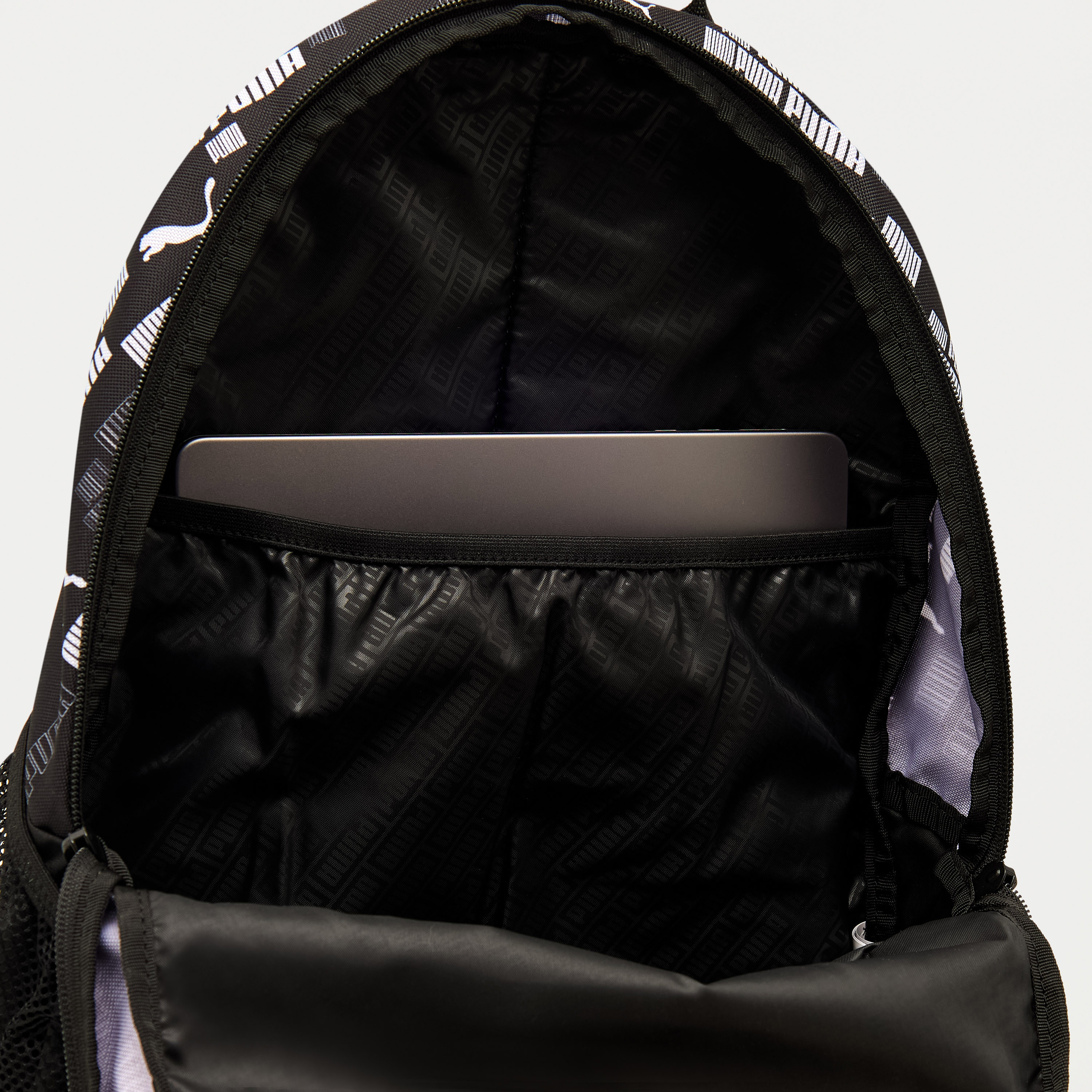 شنطة ظهر بحمالات كتف قابلة للتعديل وطبعات شعار من بوما-school-bagsandbackpacks-backpacks-image-8