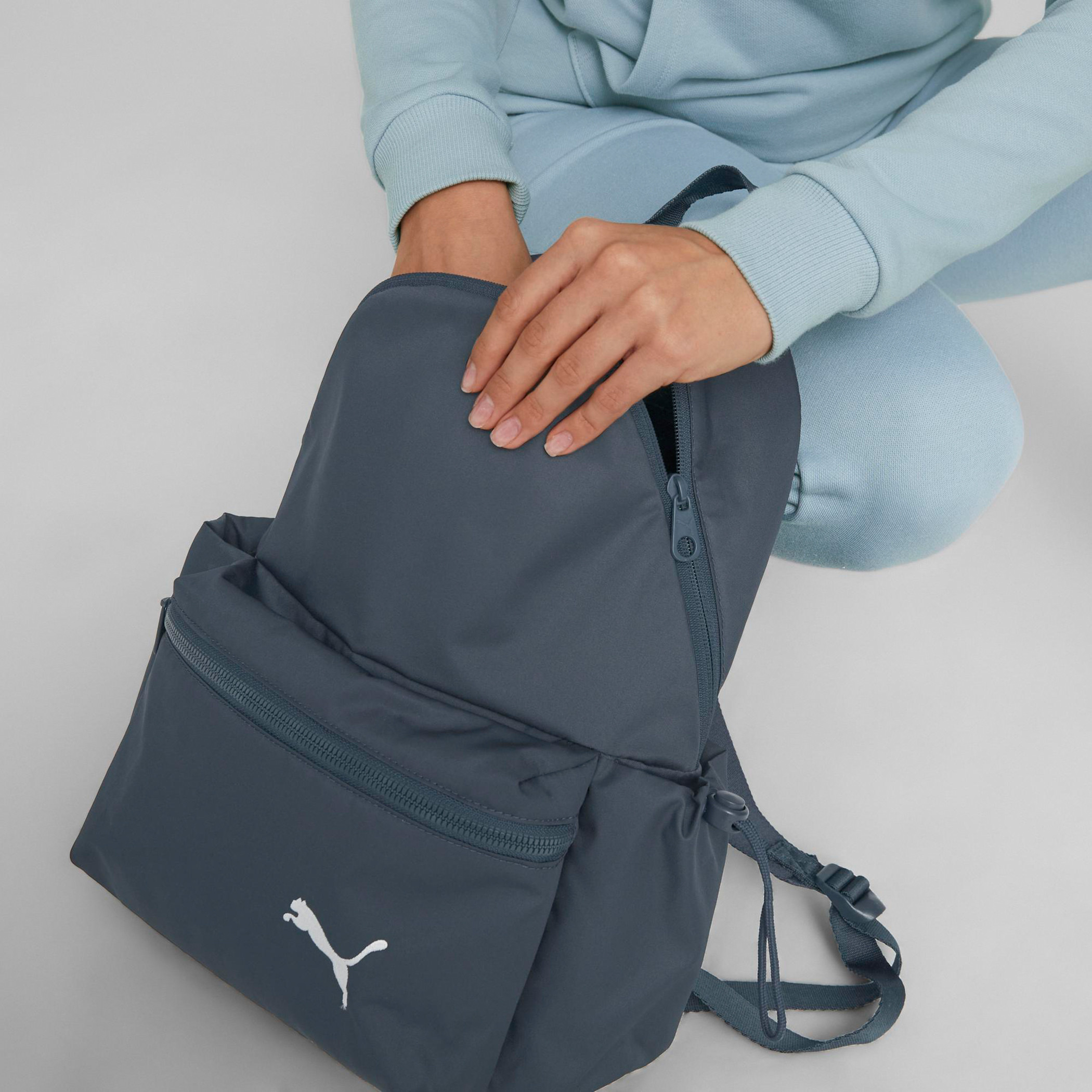 شنطة ظهر بطبعات شعار من بوما-school-bagsandbackpacks-backpacks-image-6