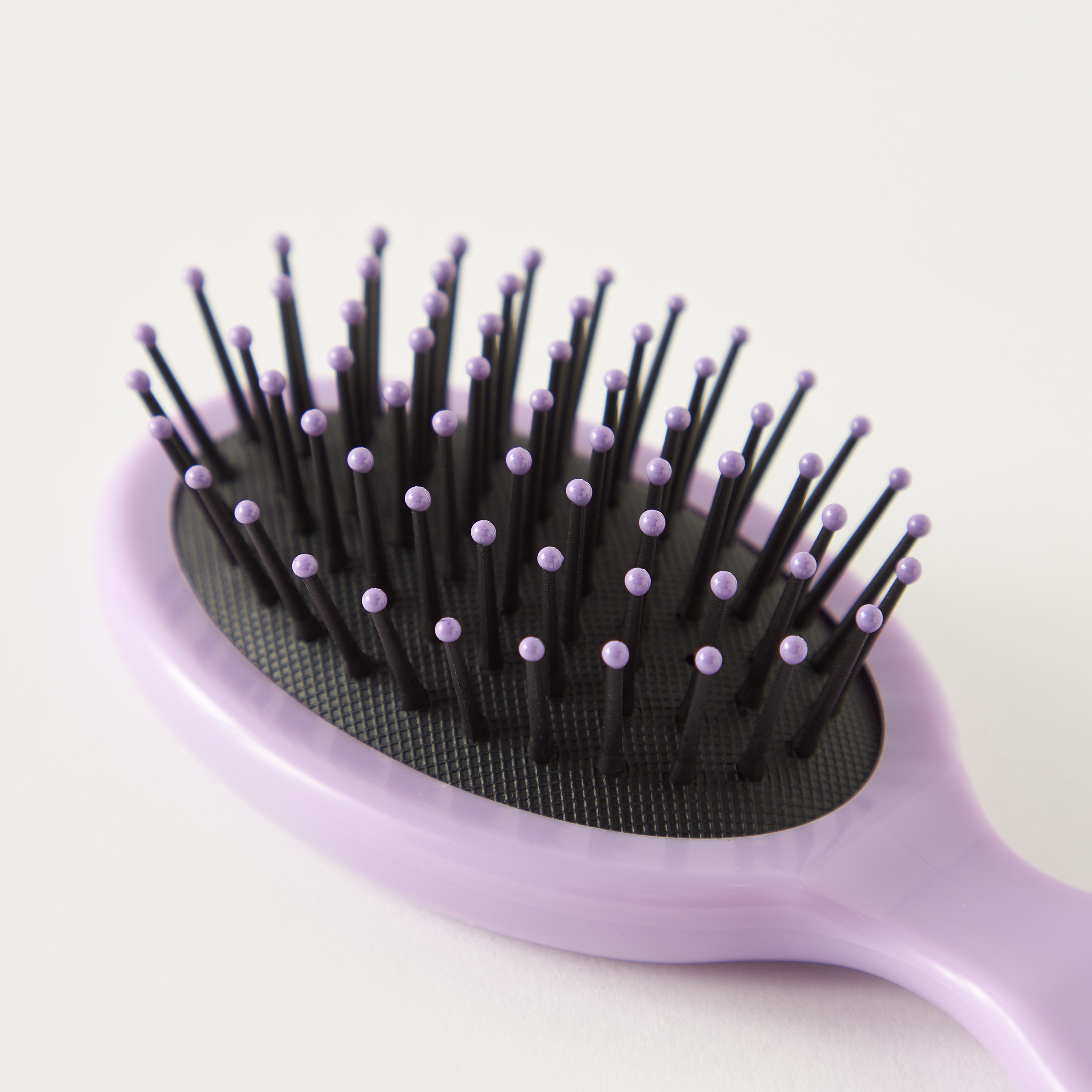 فرشاة شعر بطبعات حورية بحر وحرف M-beautyandpersonalcare-hair-stylingtools-hairbrushesandcombs-image-4