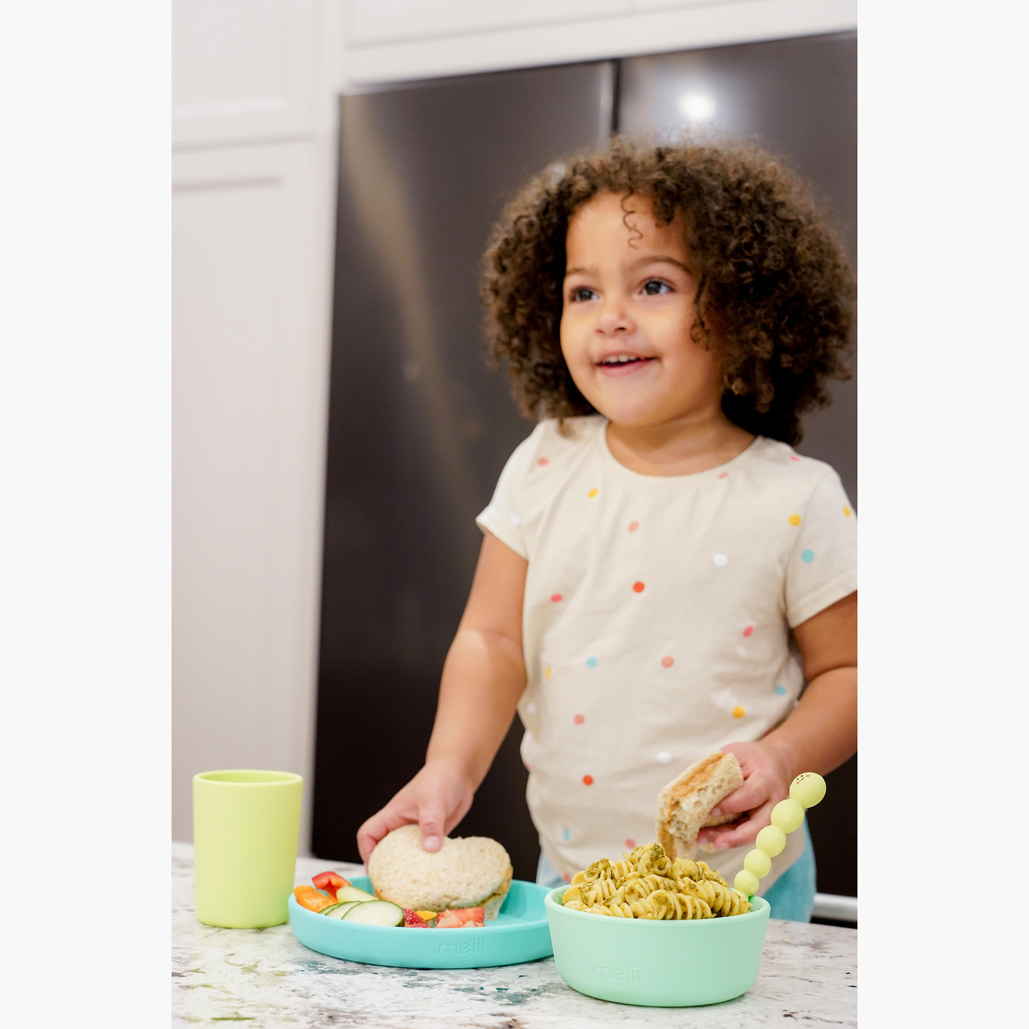 طقم تغذية صحن سيليكون سادة ووعاء وكوب من ميلي-baby-feeding-mealtimeessentials-image-10