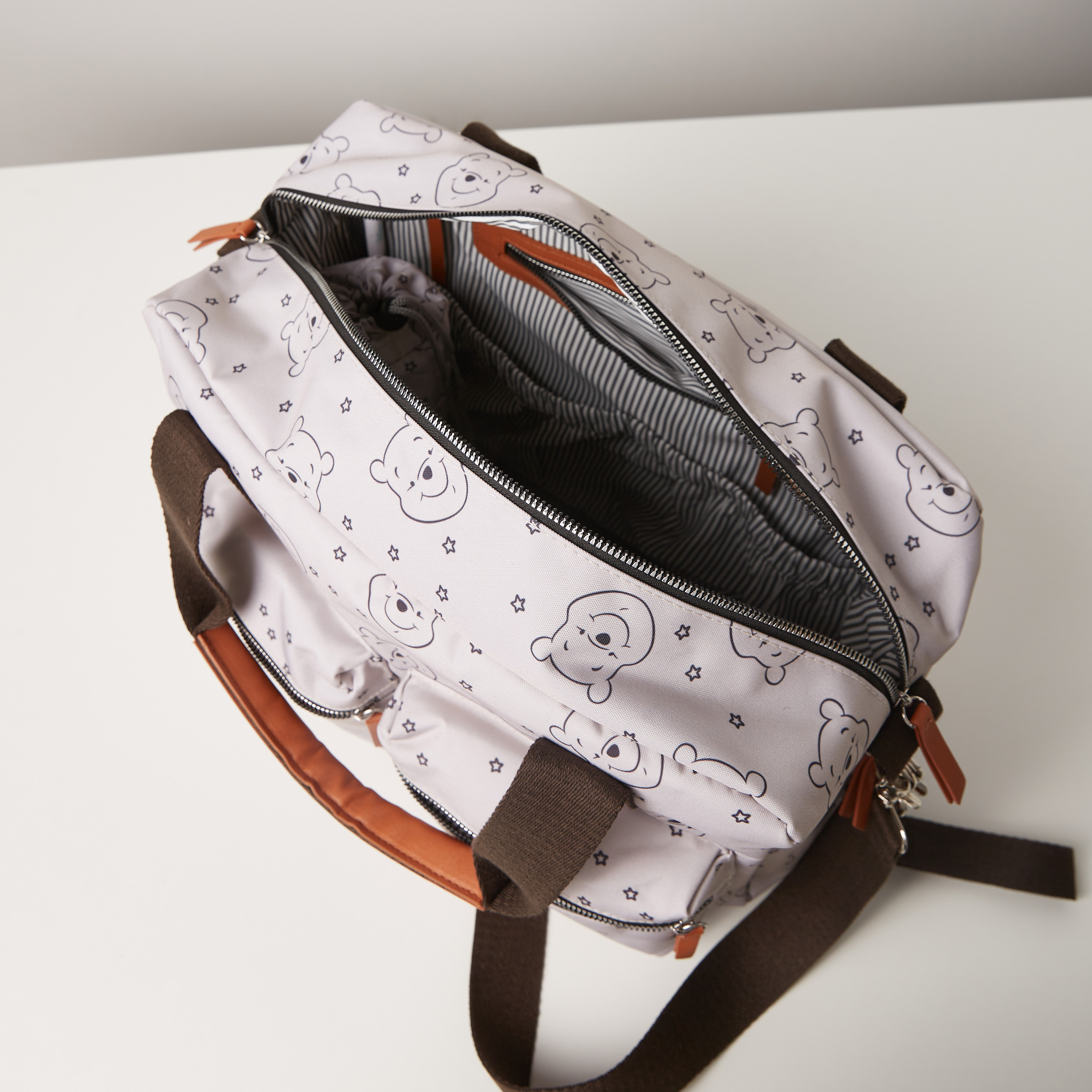 شنطة حفاضات بطبعات ويني ذا بو من ديزني-baby-gear-diaperbags-image-6