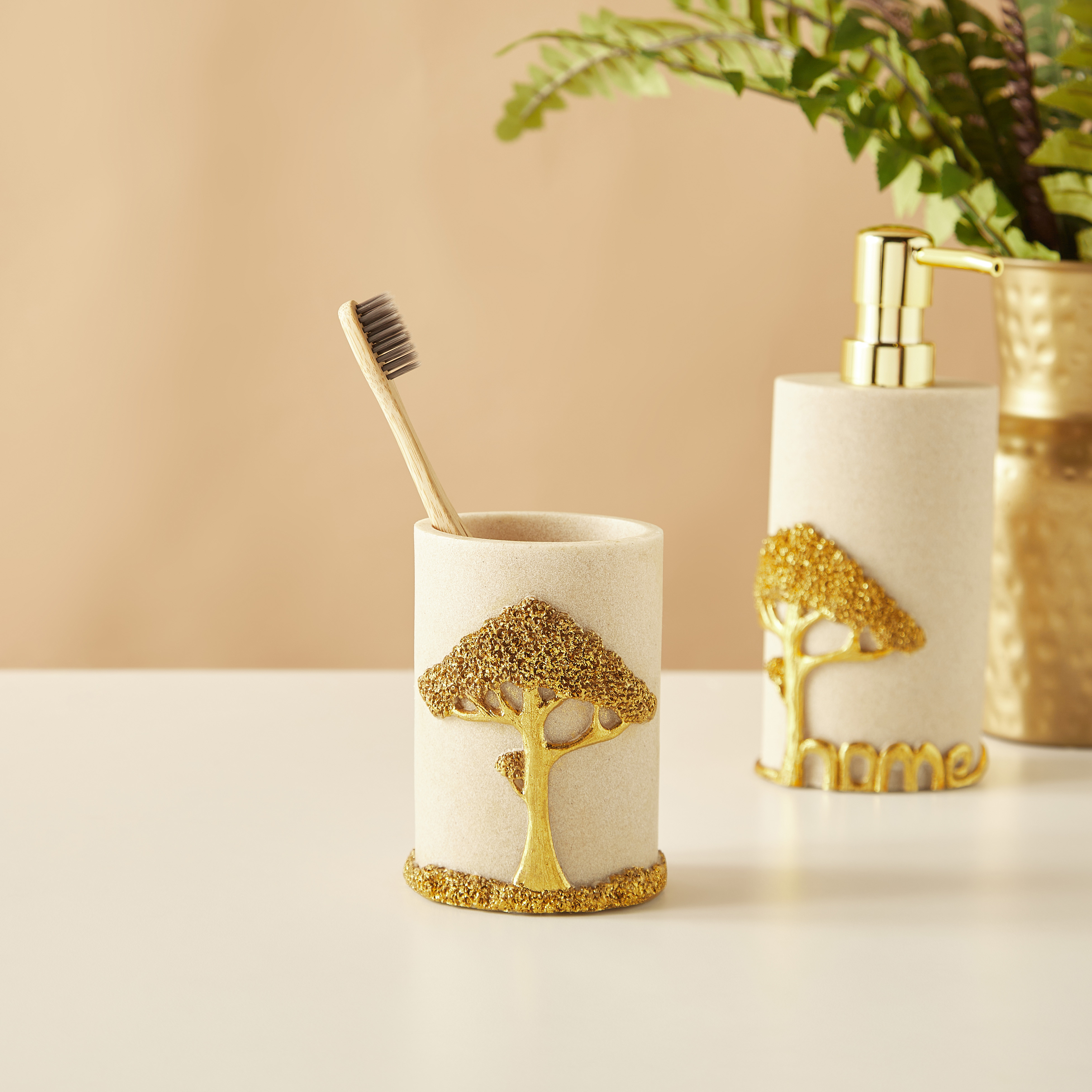 كوب بارز الملمس مصنوع يدويًا-household-bathandlaundry-bathaccessories-toothbrushholdersandtumblers-image-1