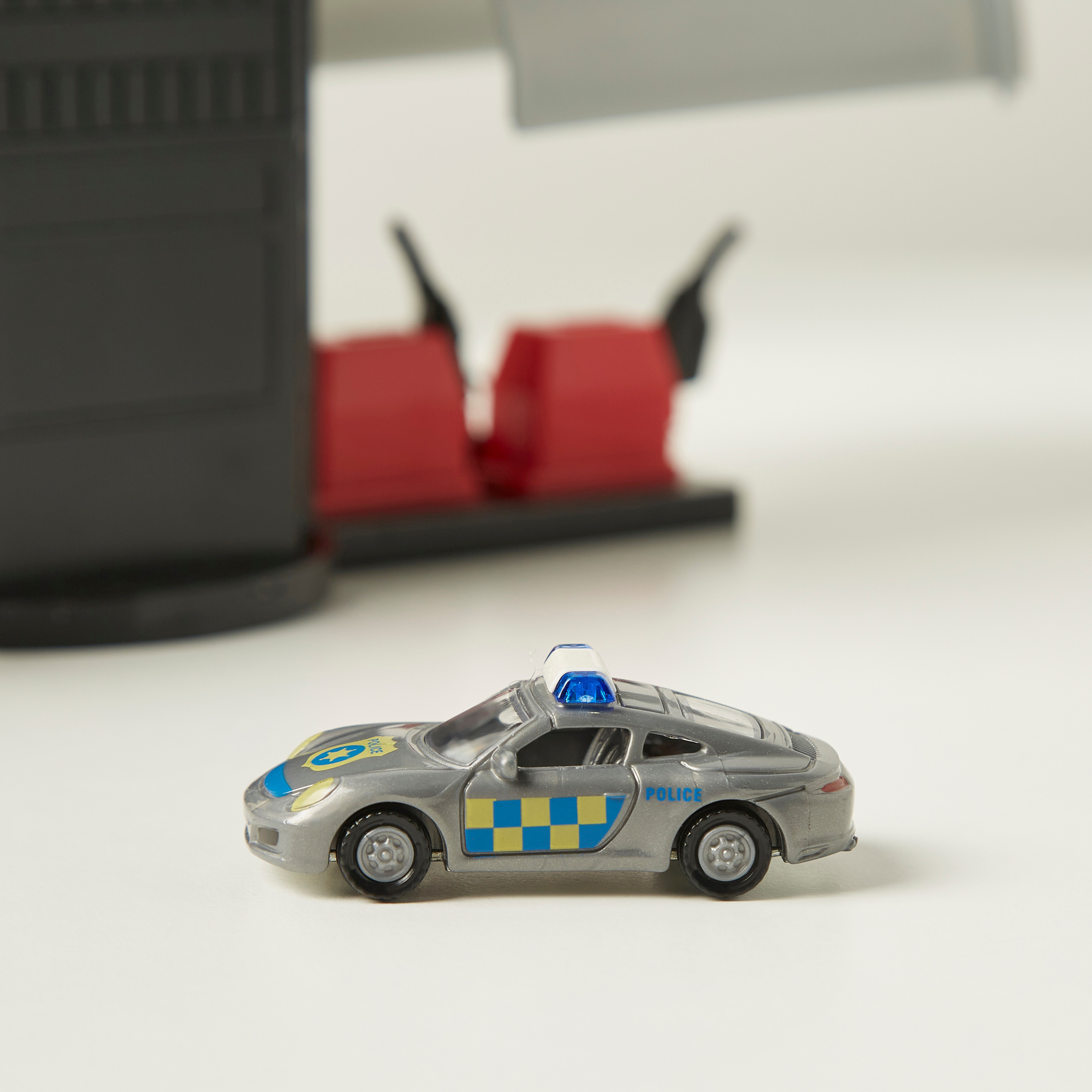 Juniors 12-Piece Mini Service Station Playset-toys-playvehicles-vehicleplaysets-image-3