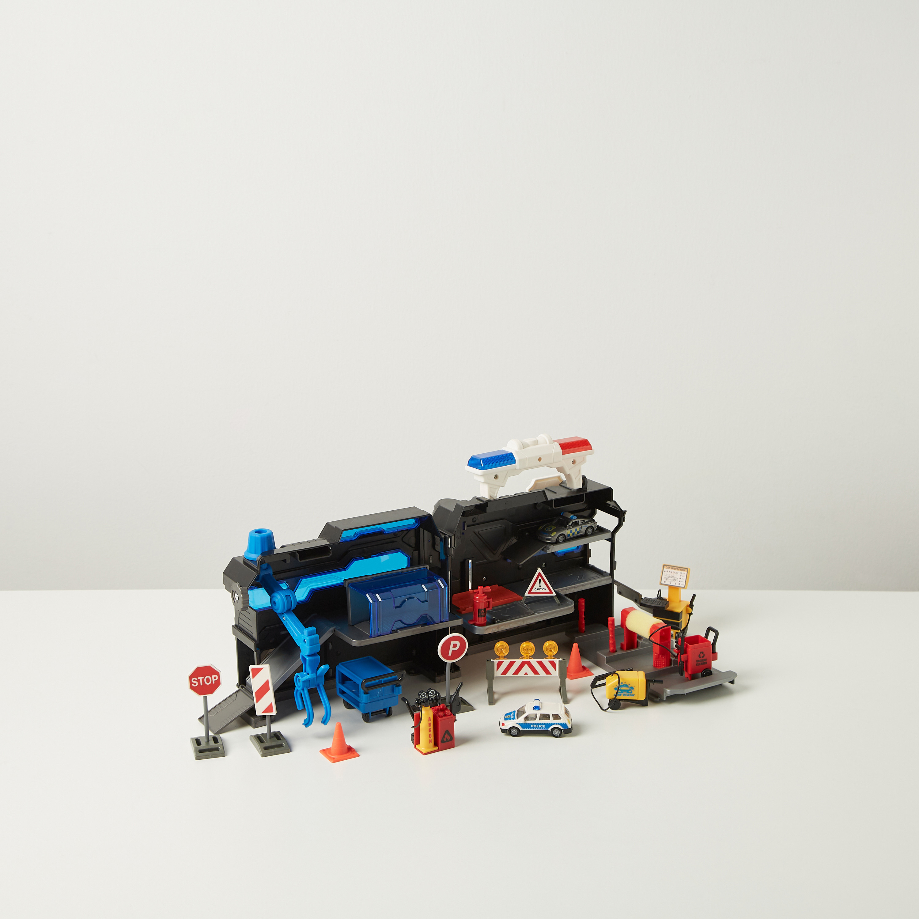 Juniors Police Garage Track Playset  with Carry Case-toys-playvehicles-utilityvehicles-image-1