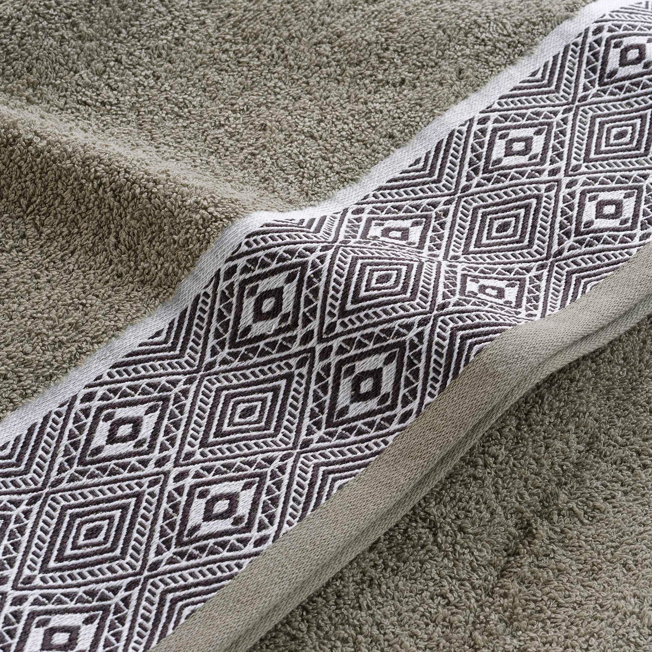 منشفة وجه جاكارد بارزة الملمس- 30x50 سم-household-bathandlaundry-bathlinen-towels-image-4