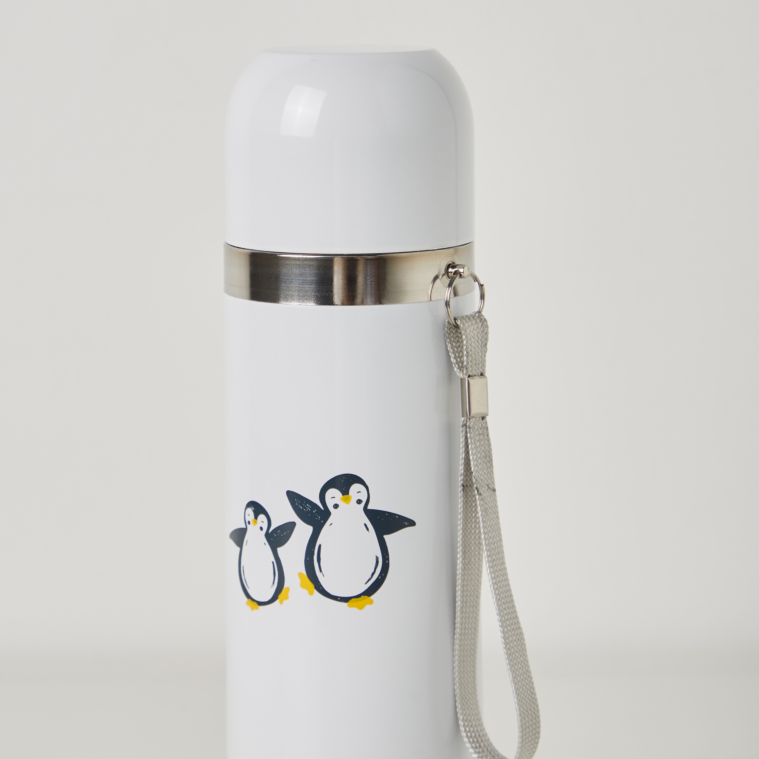 قارورة ترمس بطبعات بطريق مع غطاء لولبي من جونيورز - 500 مل-baby-feeding-accessories-image-4