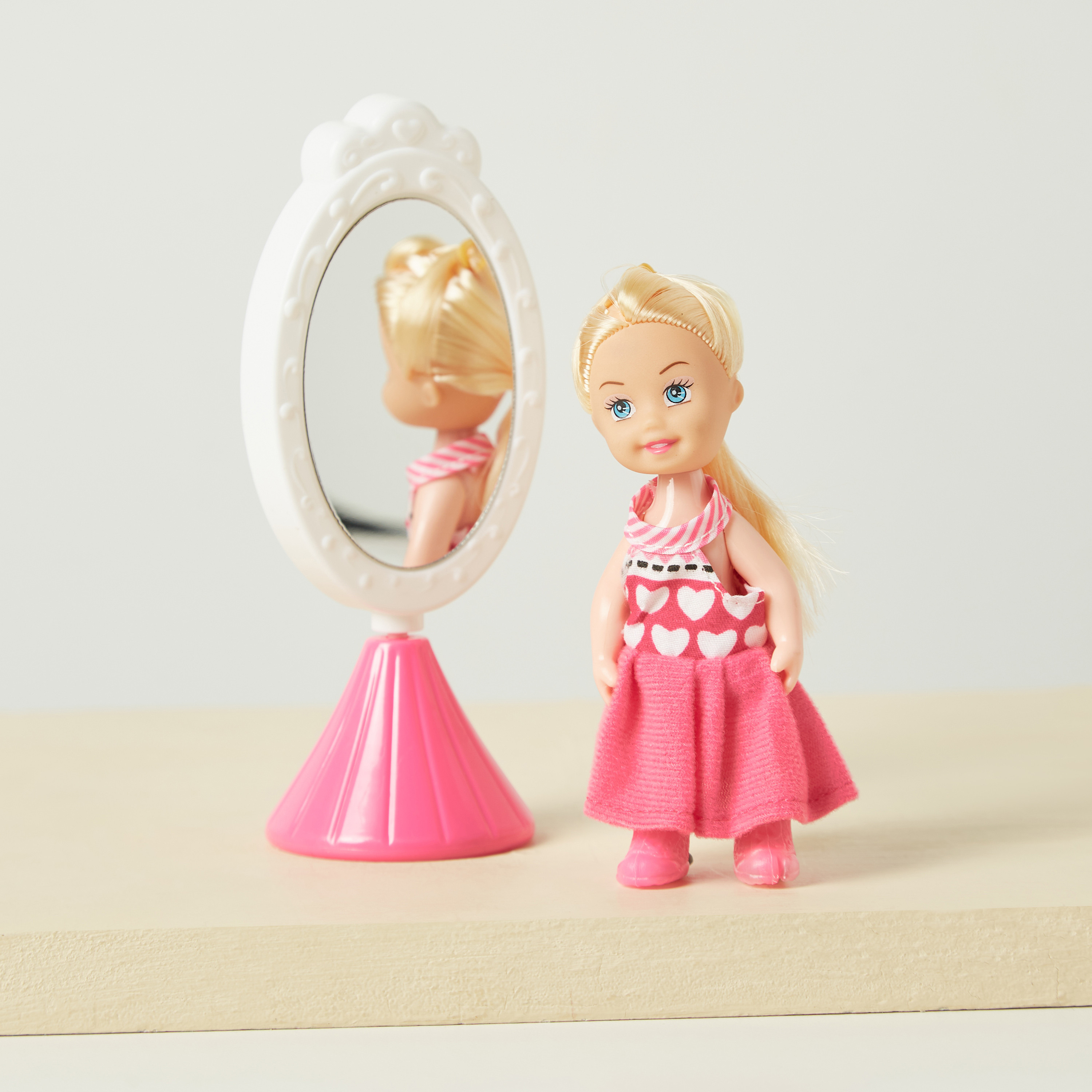 Doll with Bedroom Playset-toys-dollsandplaysets-dollhouses-image-3