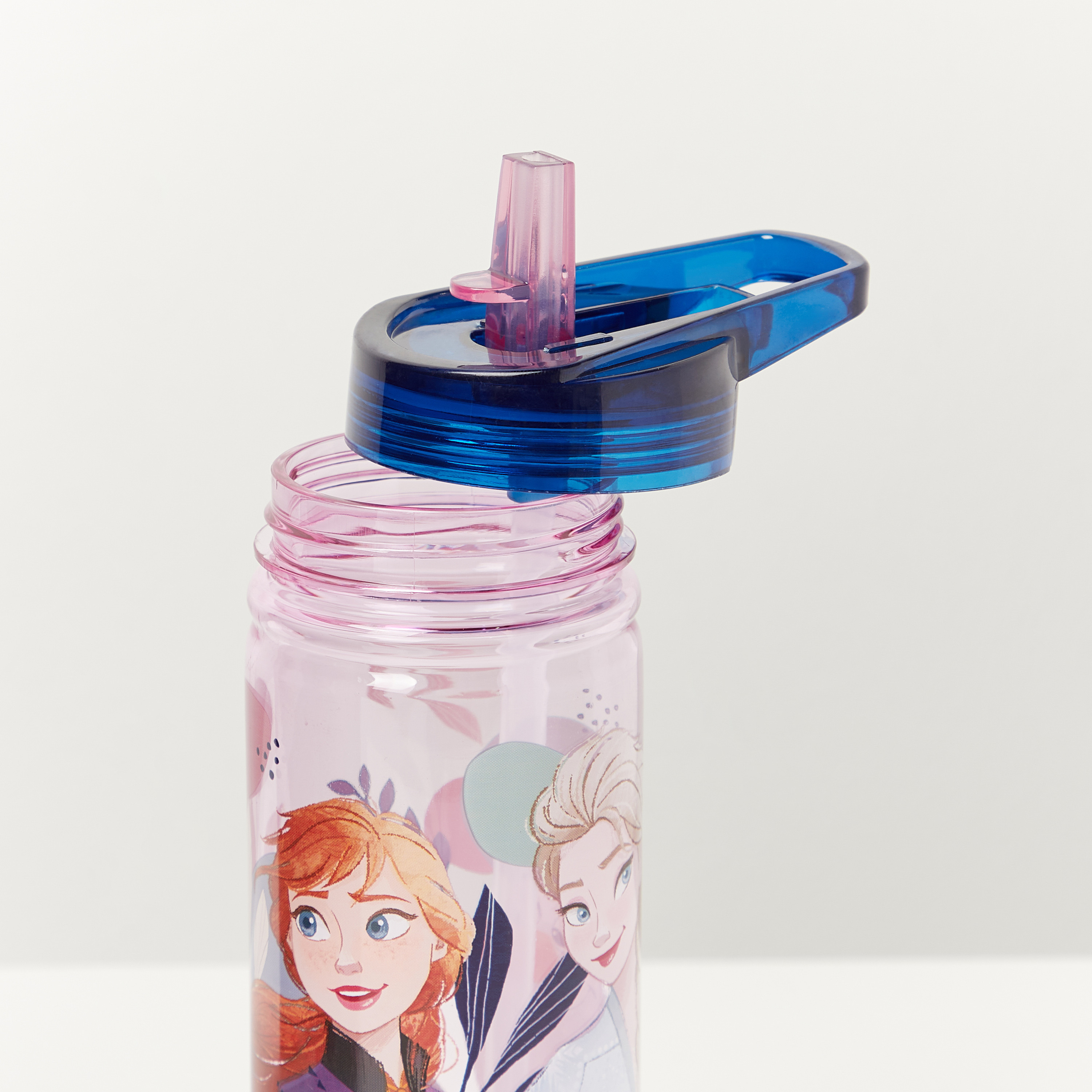 قارورة مياه إيكوزين بقشّة وطبعات فروزن من ديزني - 580 مل-baby-feeding-mealtimeessentials-image-4