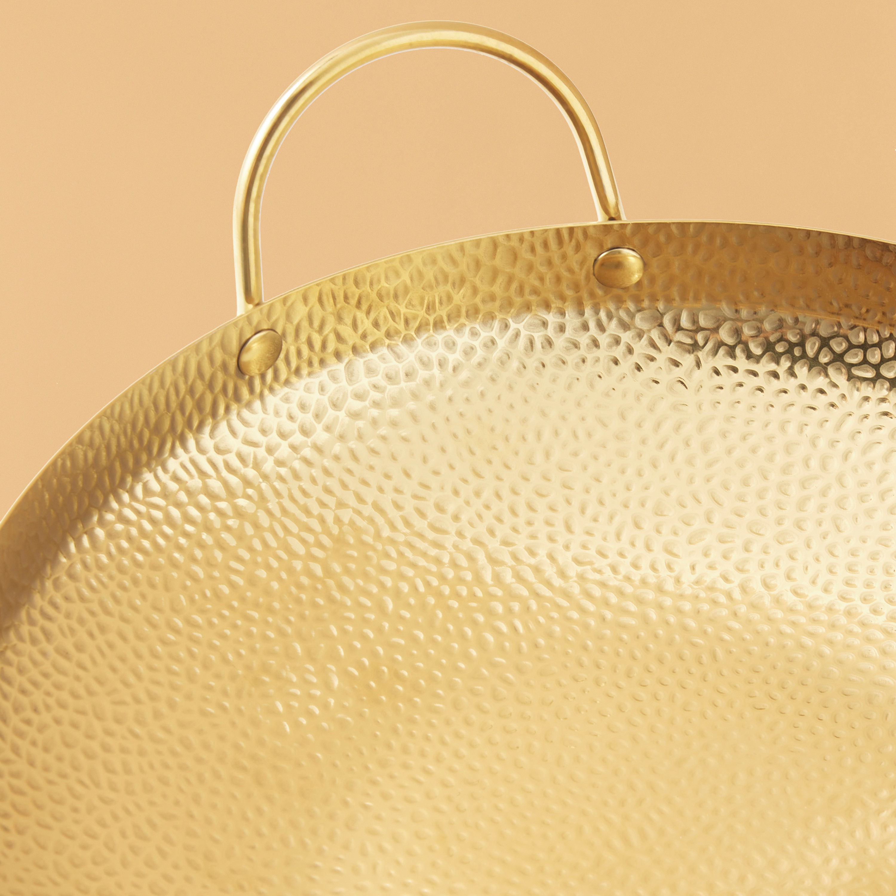 Textured Round Decorative Tray with Handle - 30 cms-household-dining-serveware-servingtrays-image-4