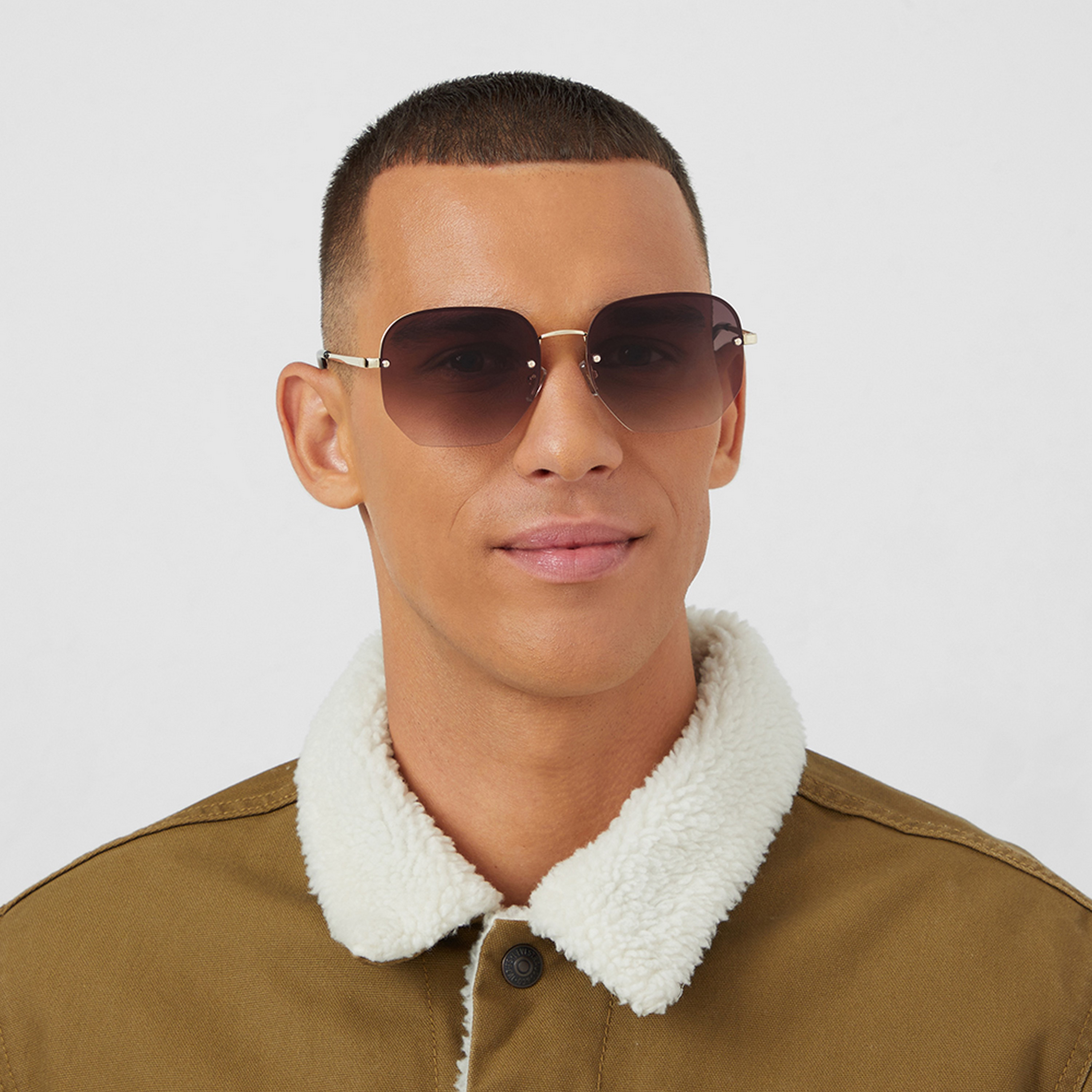 نظارة شمسية بعدسات هندسية بنية من بلاك أوت نينا II مع 60 مم -men-sunglasses-image-5