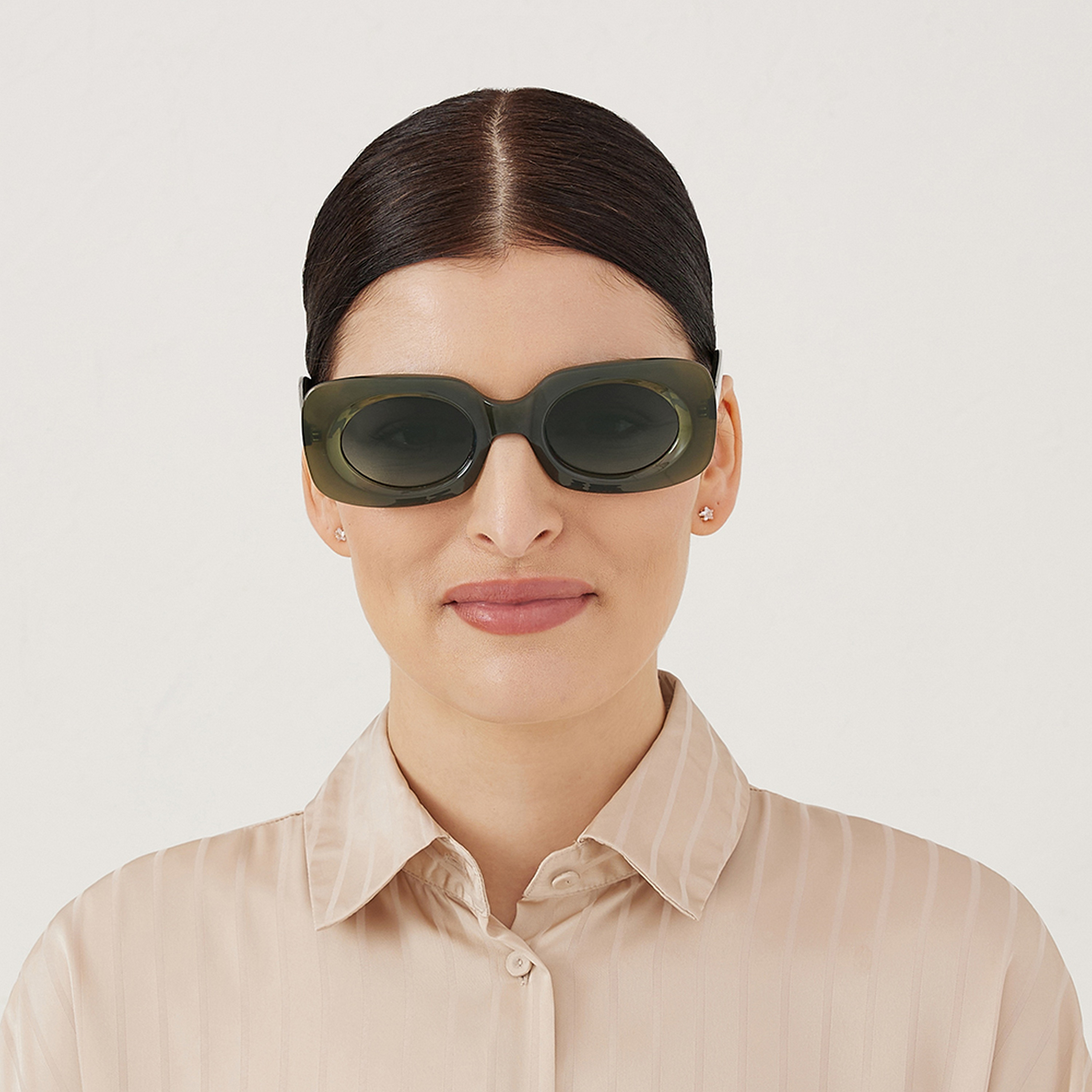 BLA-000271-0606 | نظارة شمسية بعدسات خضراء مستطيلة من بلاك أوت للنساء مع 49 مم-women-sunglasses-image-5
