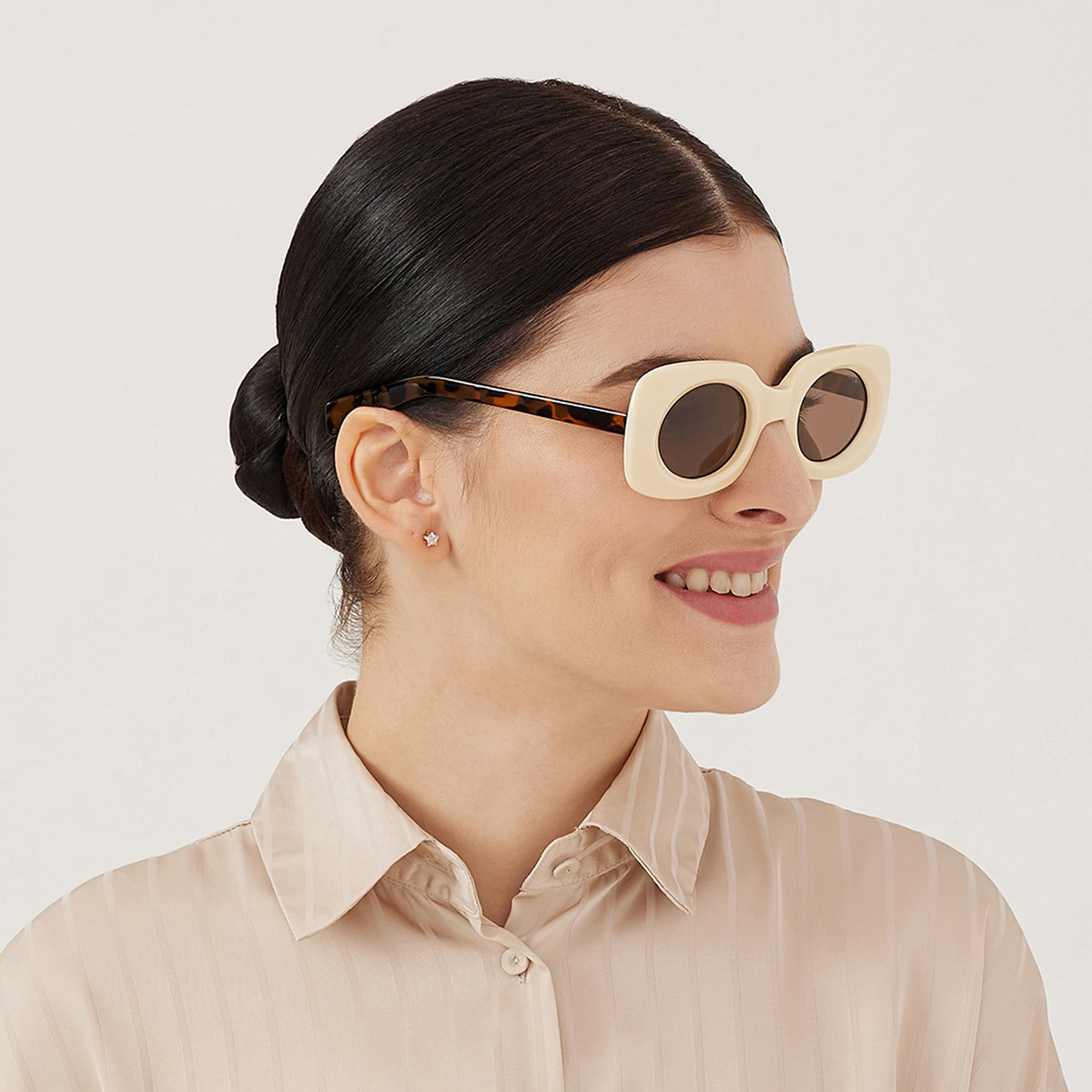 نظارة شمسية بعدسات مستطيلة وبنية من بلاك أوت ديو مع 49 مم -women-sunglasses-image-6