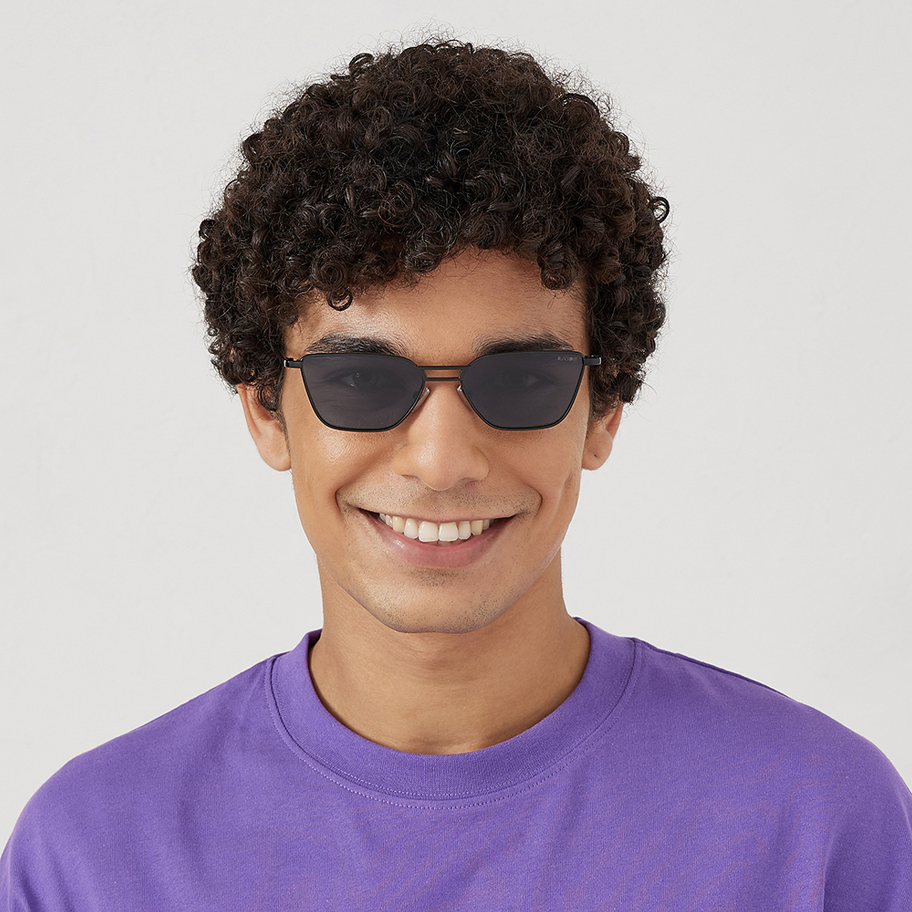 BLA-000272-0101 | نظارة شمسية بعدسات سوداء ذات كات آي من بلاك أوت للجنسين مع56 مم-men-sunglasses-image-4