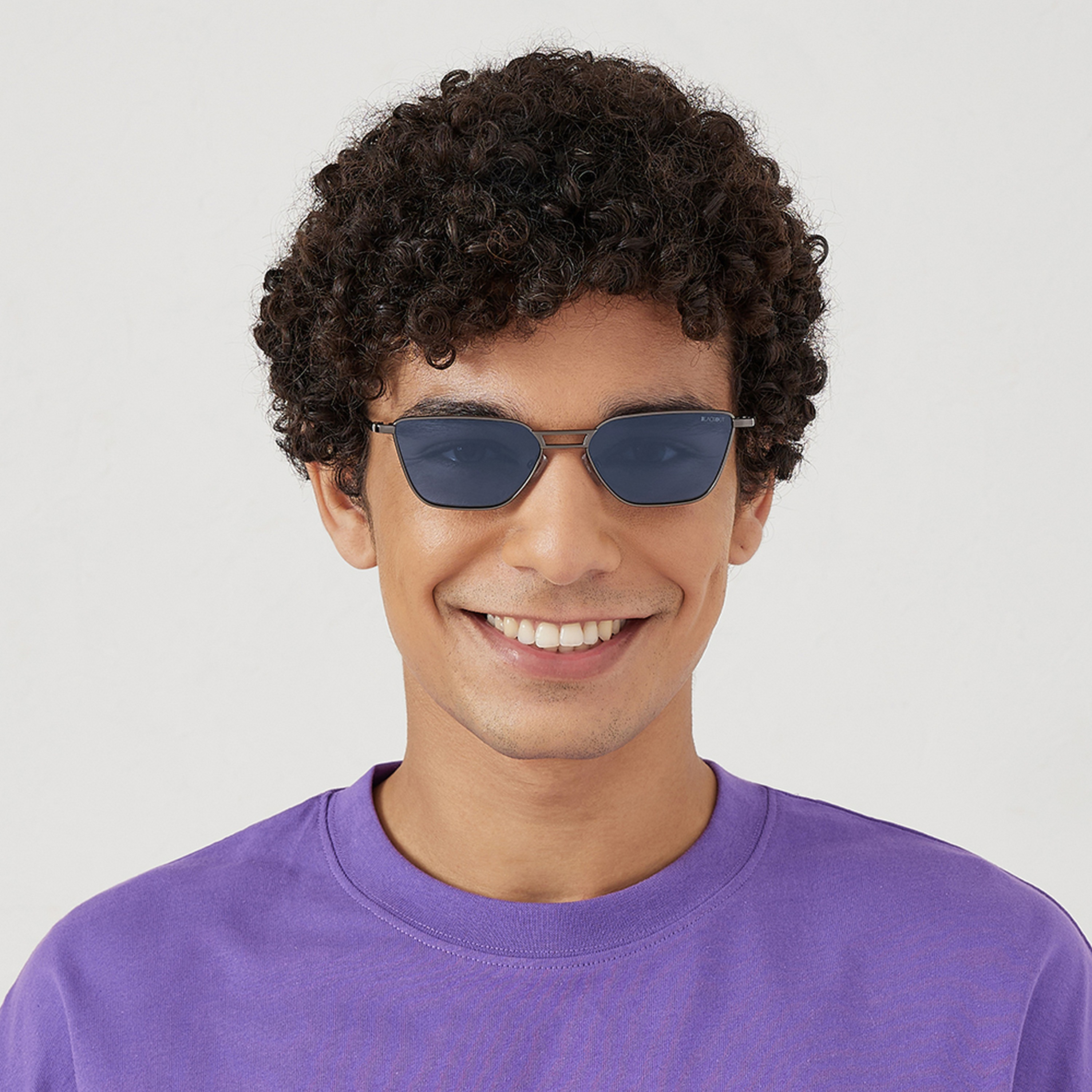 BLA-000272-0702 | نظارة شمسية بعدسات زرقاء ذات كات آي من بلاك أوت للجنسين مع 56 مم-men-sunglasses-image-4
