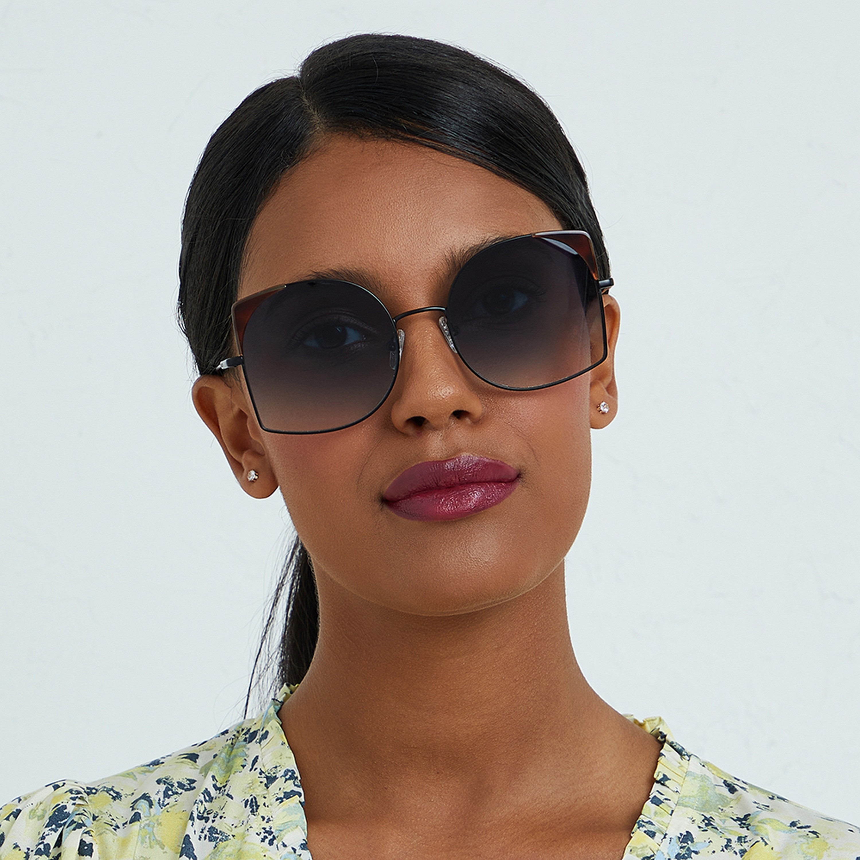 30S-000244-0102 | نظارة شمسية للنساء بعدسات زرقاء كبيرة الحجم من 30 سنديز مع57 مم-women-sunglasses-image-4