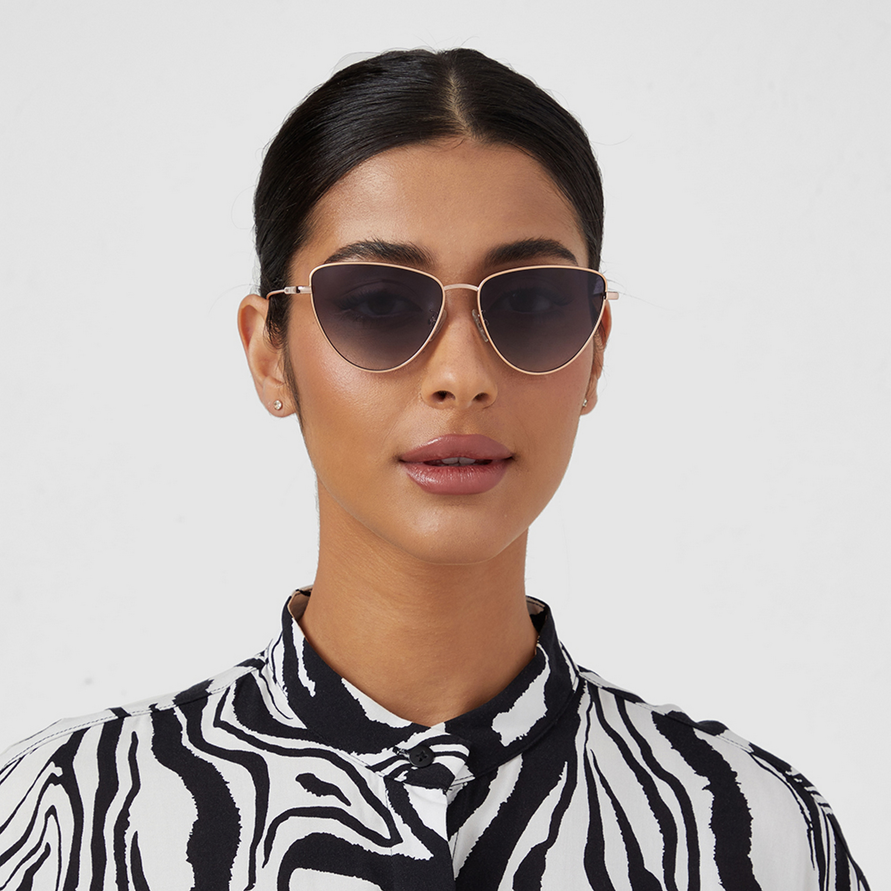 30S-000263-2302 | نظارة شمسية بعدسات زرقاء ذات كات آي من 30 سنديز للنساء مع 56 مم-women-sunglasses-image-5