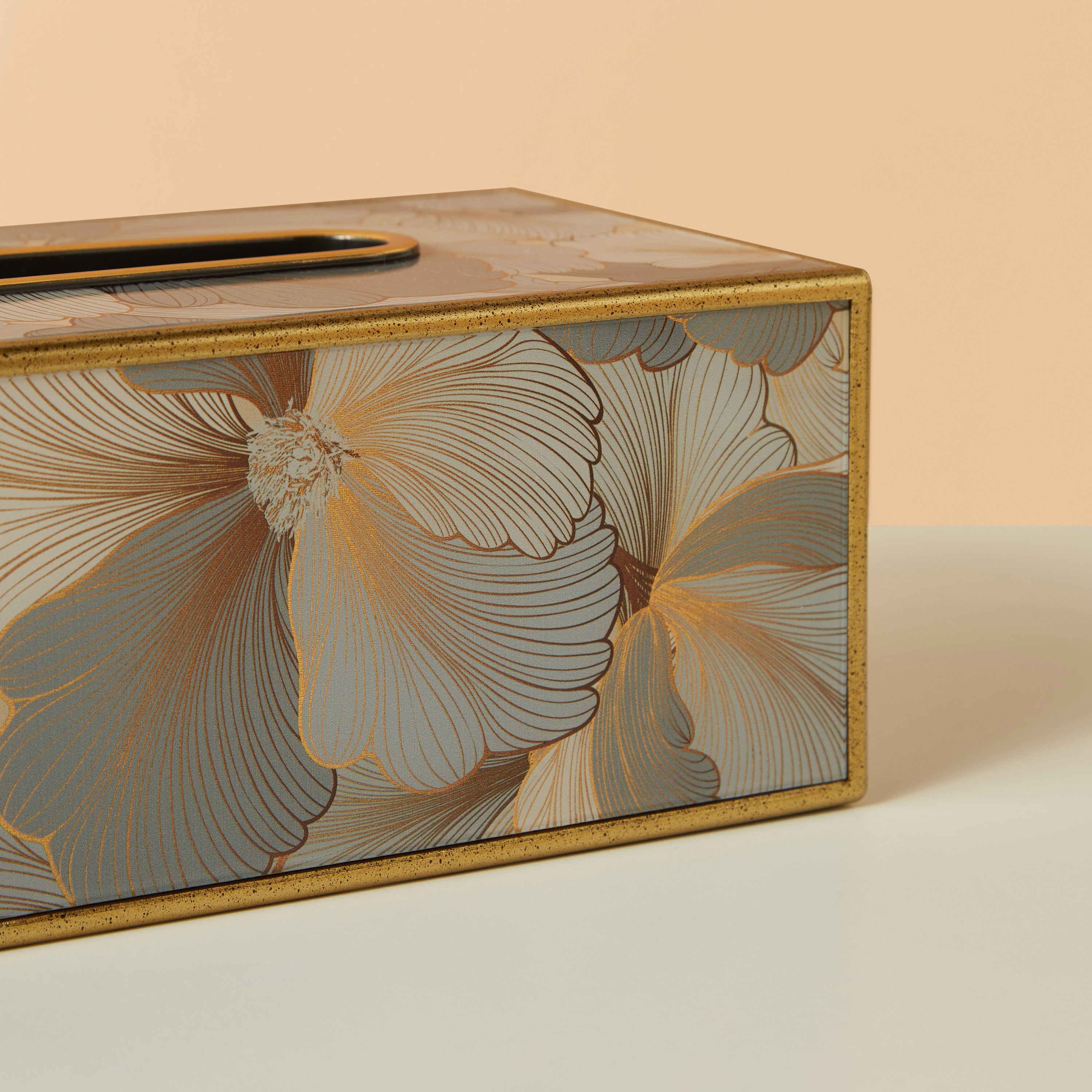 حامل مناديل بطبعات أزهار-household-decor-boxesandtrays-image-4