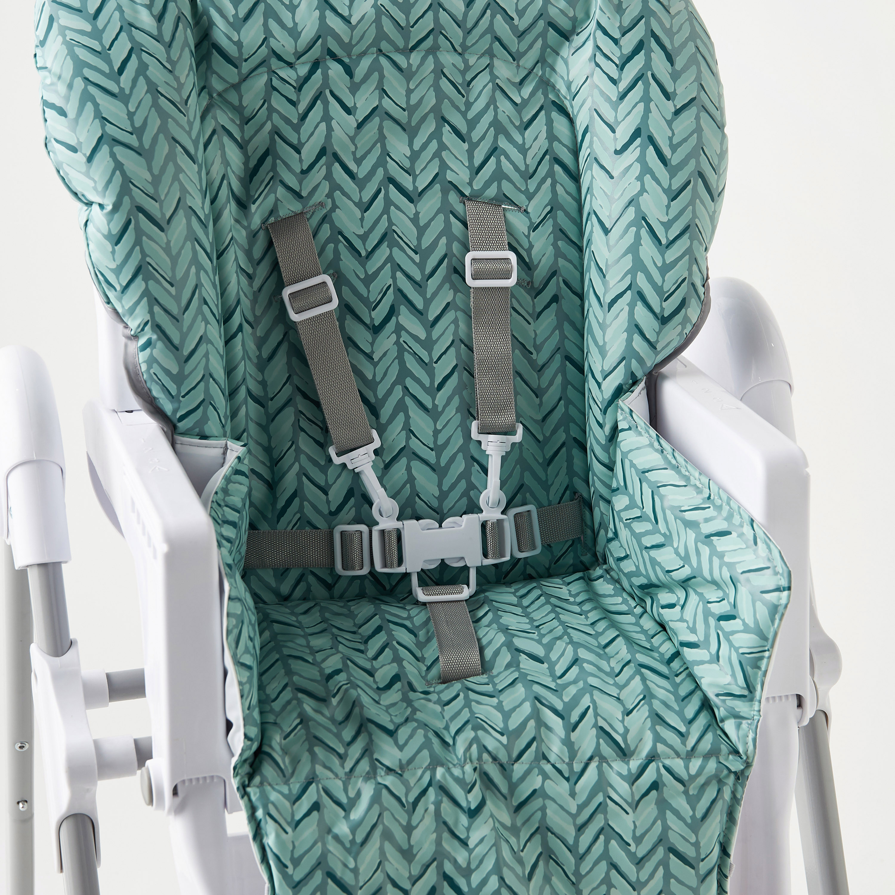 Juniors Bety Highchair-baby-feeding-highchairsandboosters-image-16