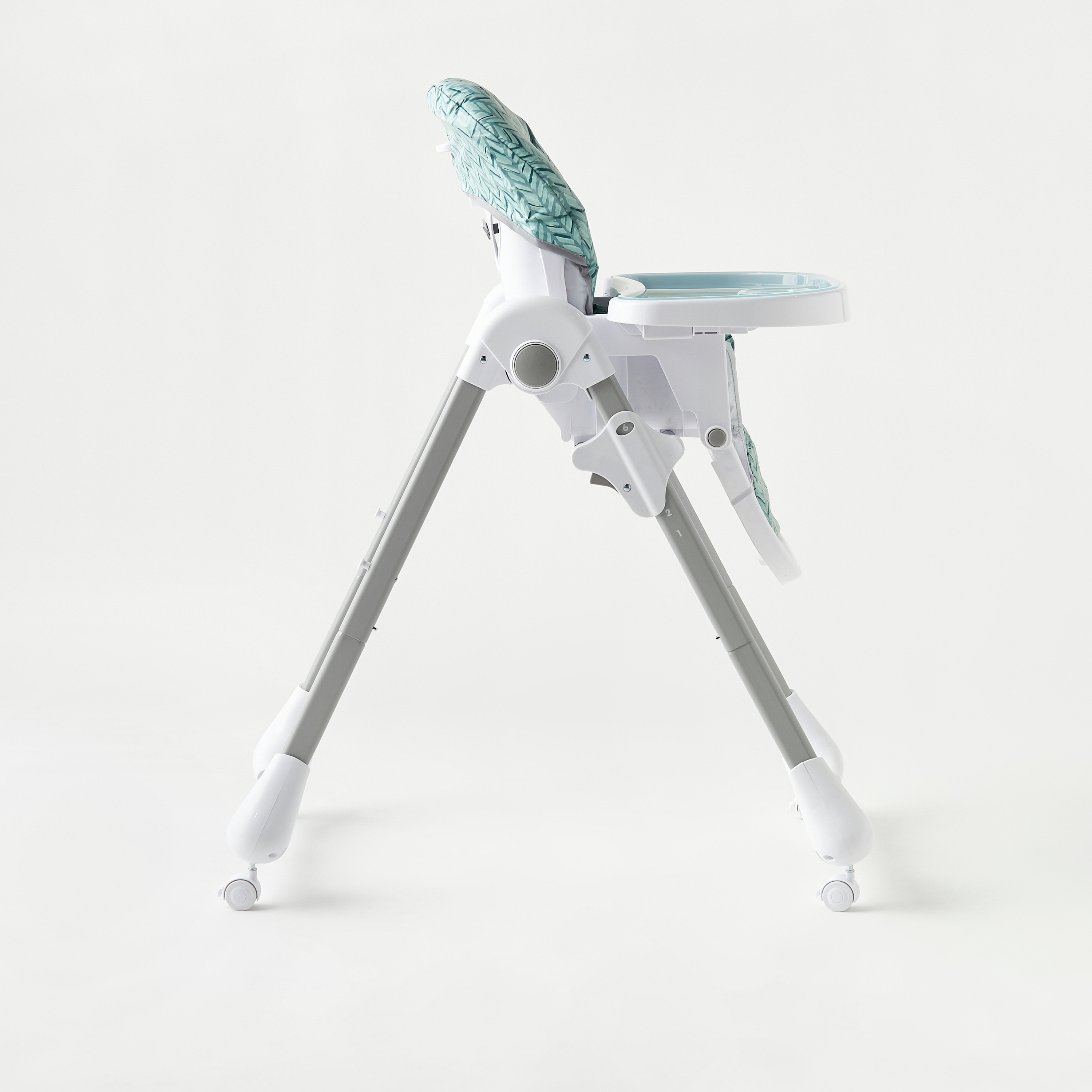 Juniors Bety Highchair-baby-feeding-highchairsandboosters-image-5
